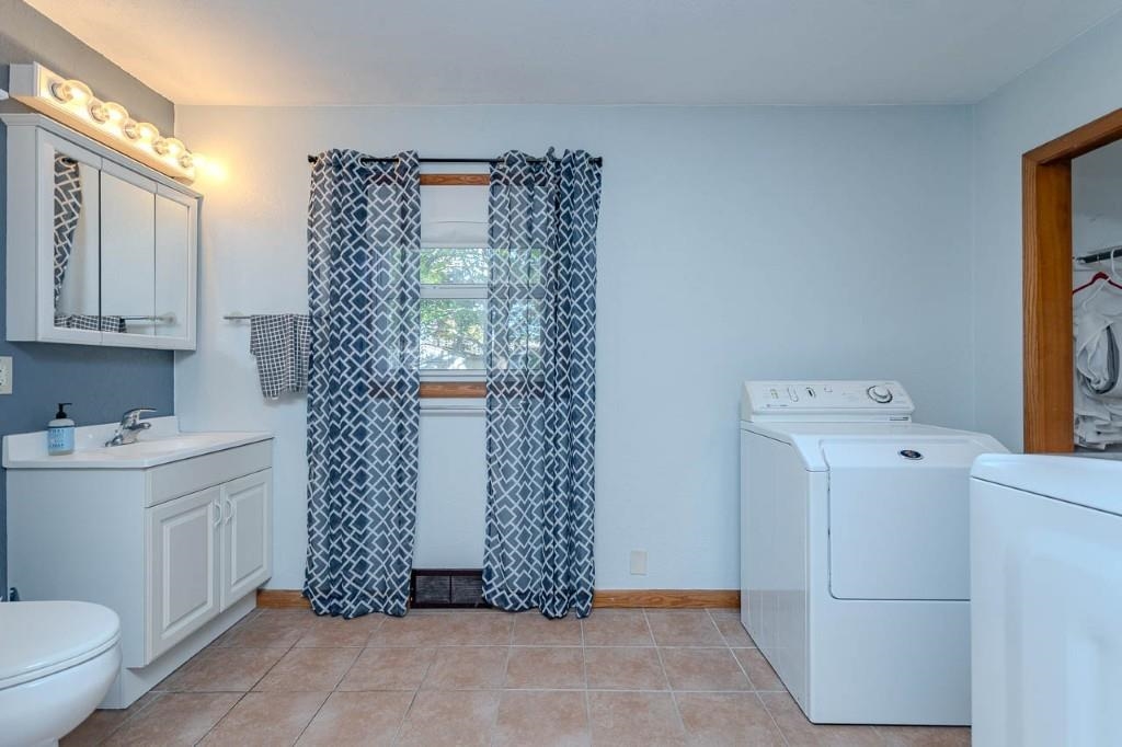 150306 Robin Lane Property Photo 23