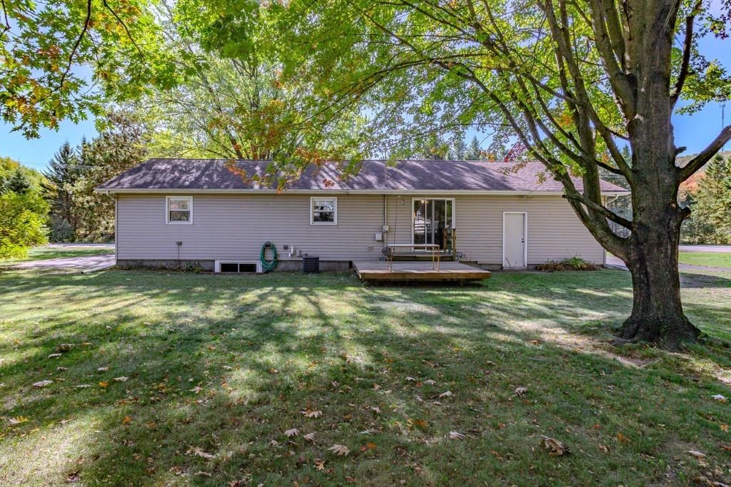 150306 Robin Lane Property Photo 38