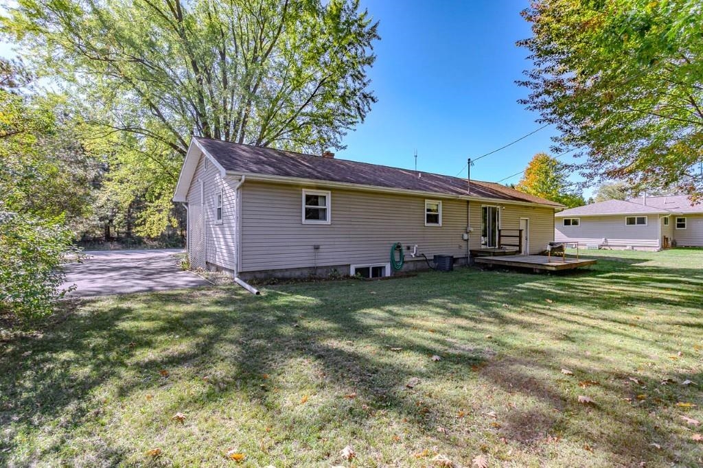 150306 Robin Lane Property Photo 39