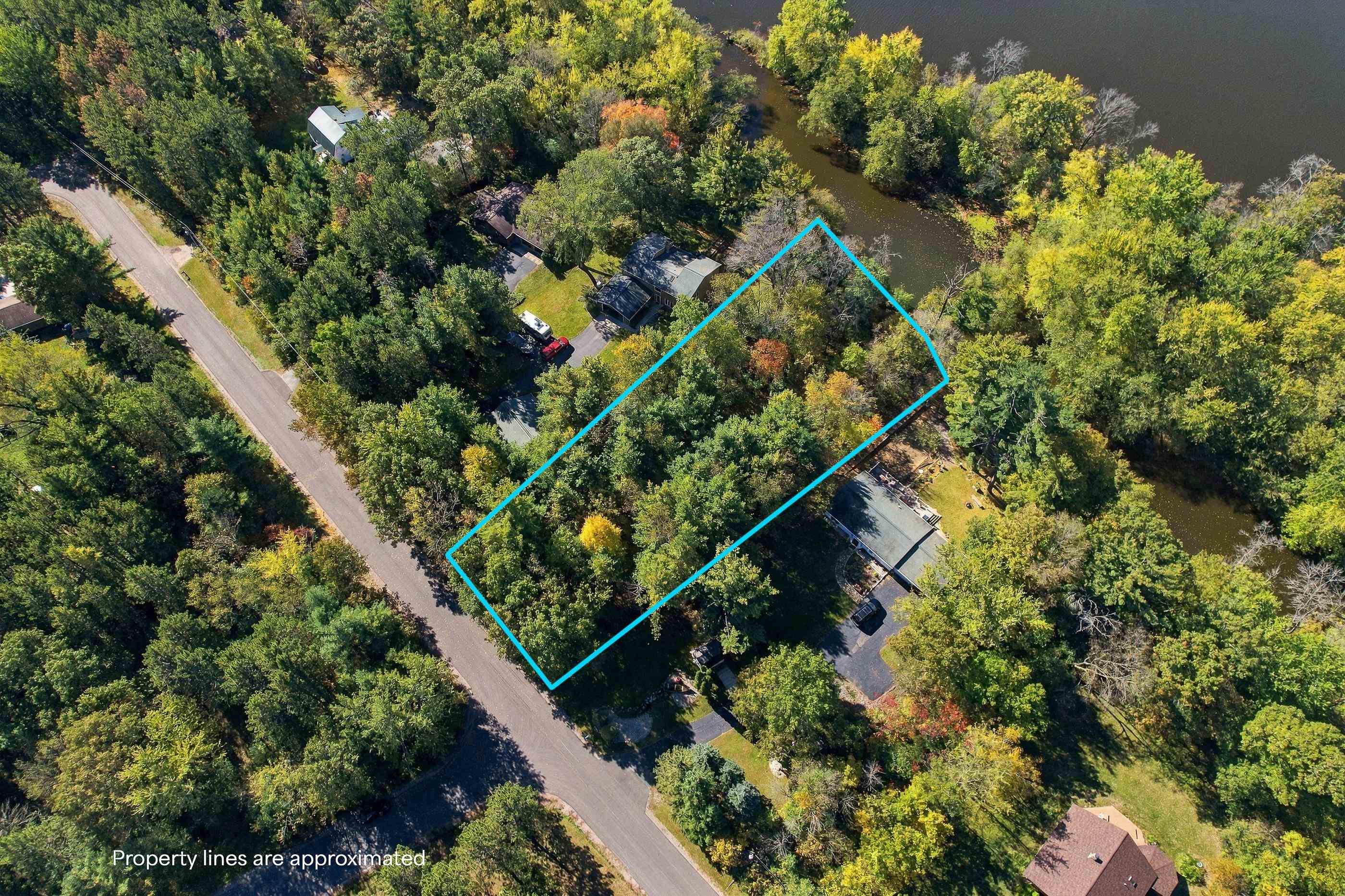 10767 Sandy Spring Drive Property Photo 14