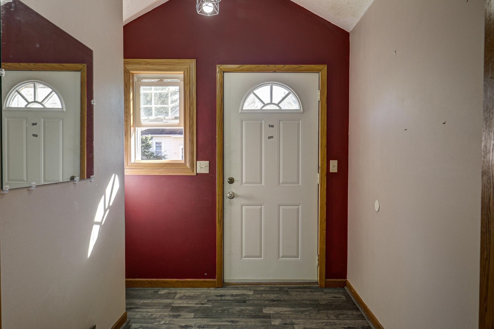210 East Street Property Photo 4