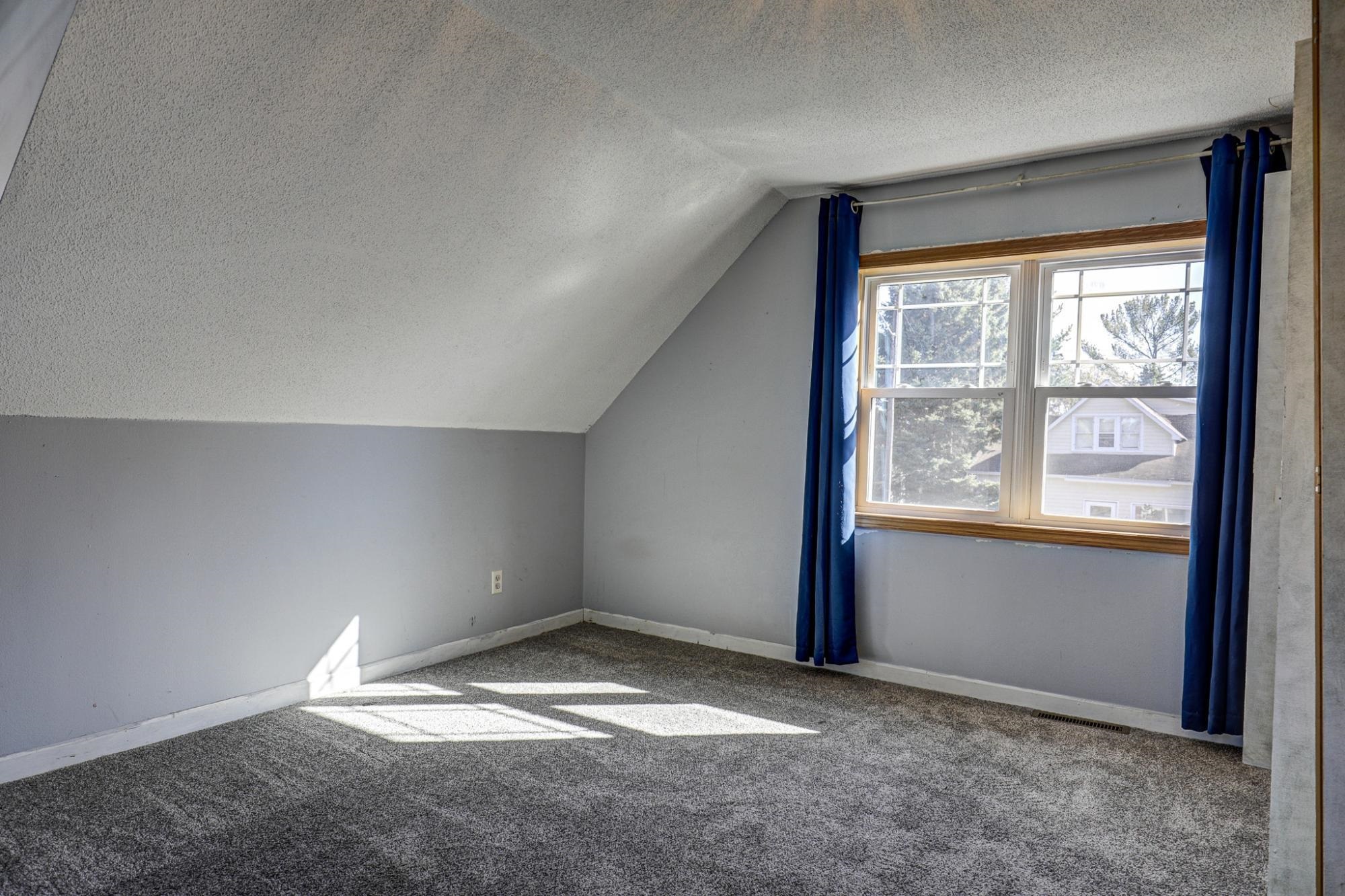 210 East Street Property Photo 21