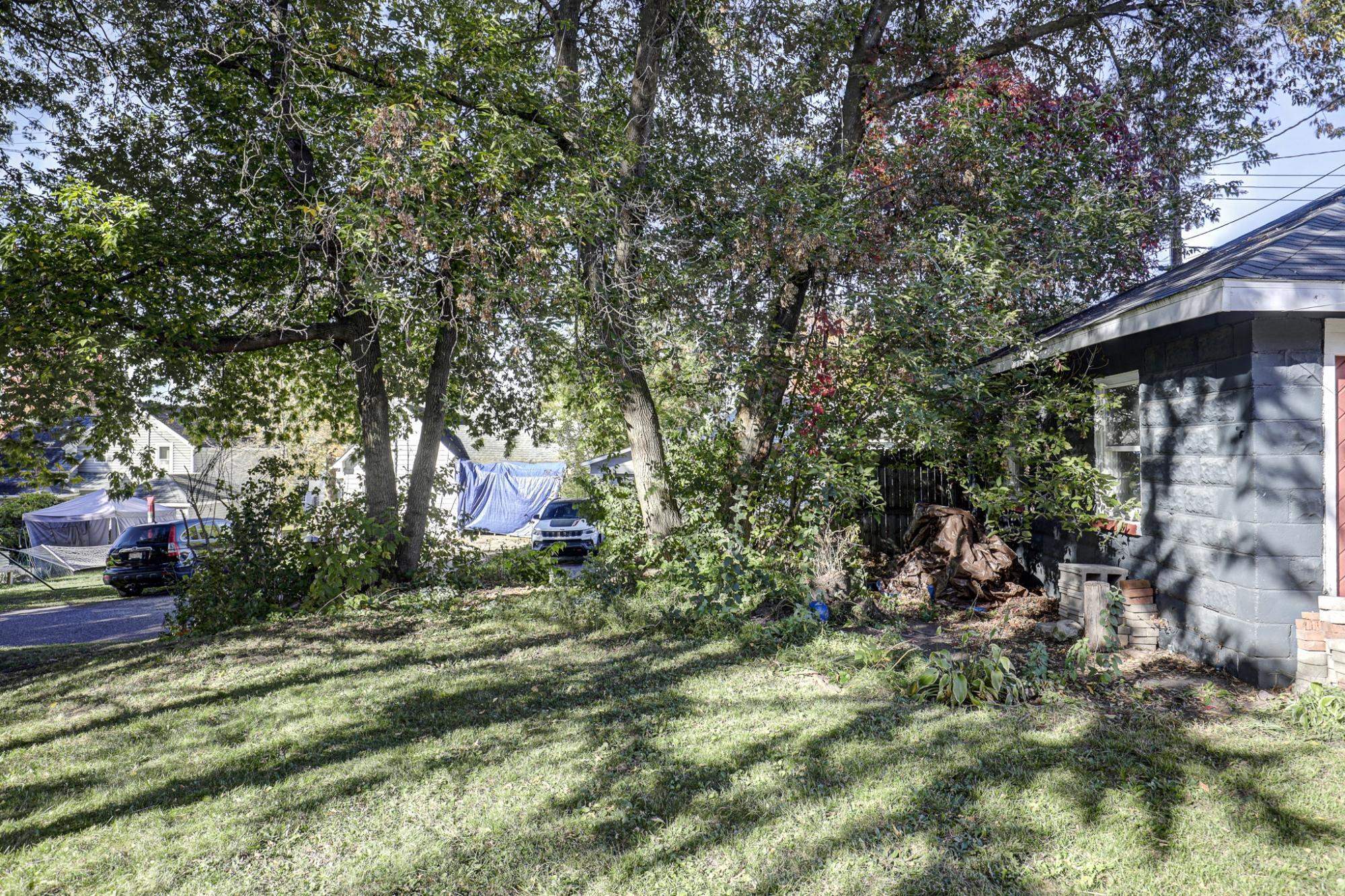 210 East Street Property Photo 31