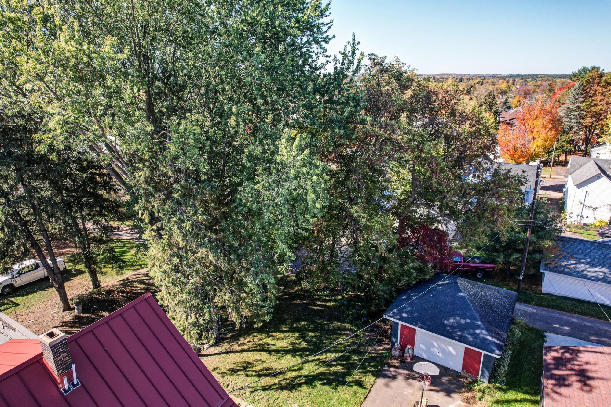 210 East Street Property Photo 42