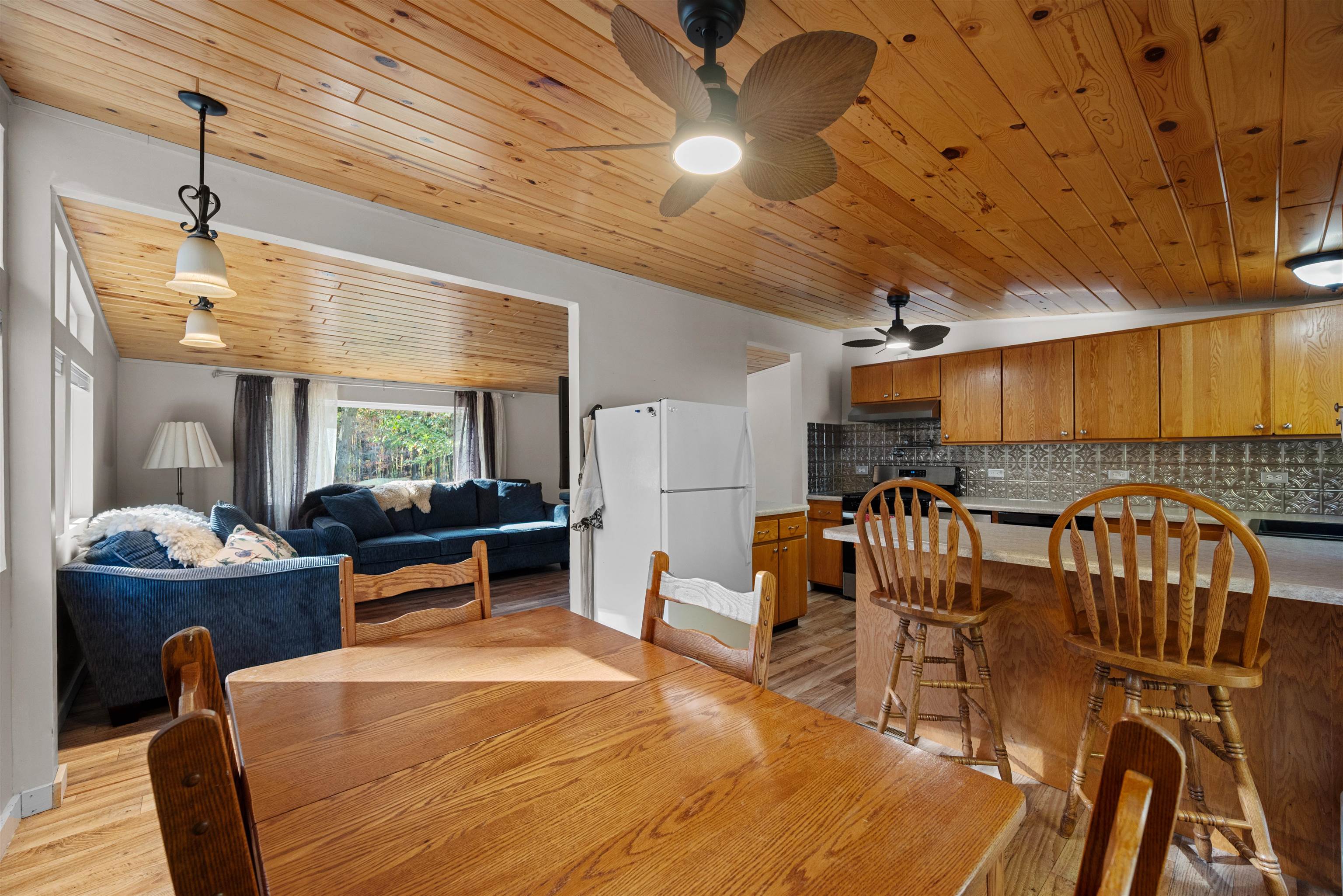1589 N Reserve Drive Property Photo 8