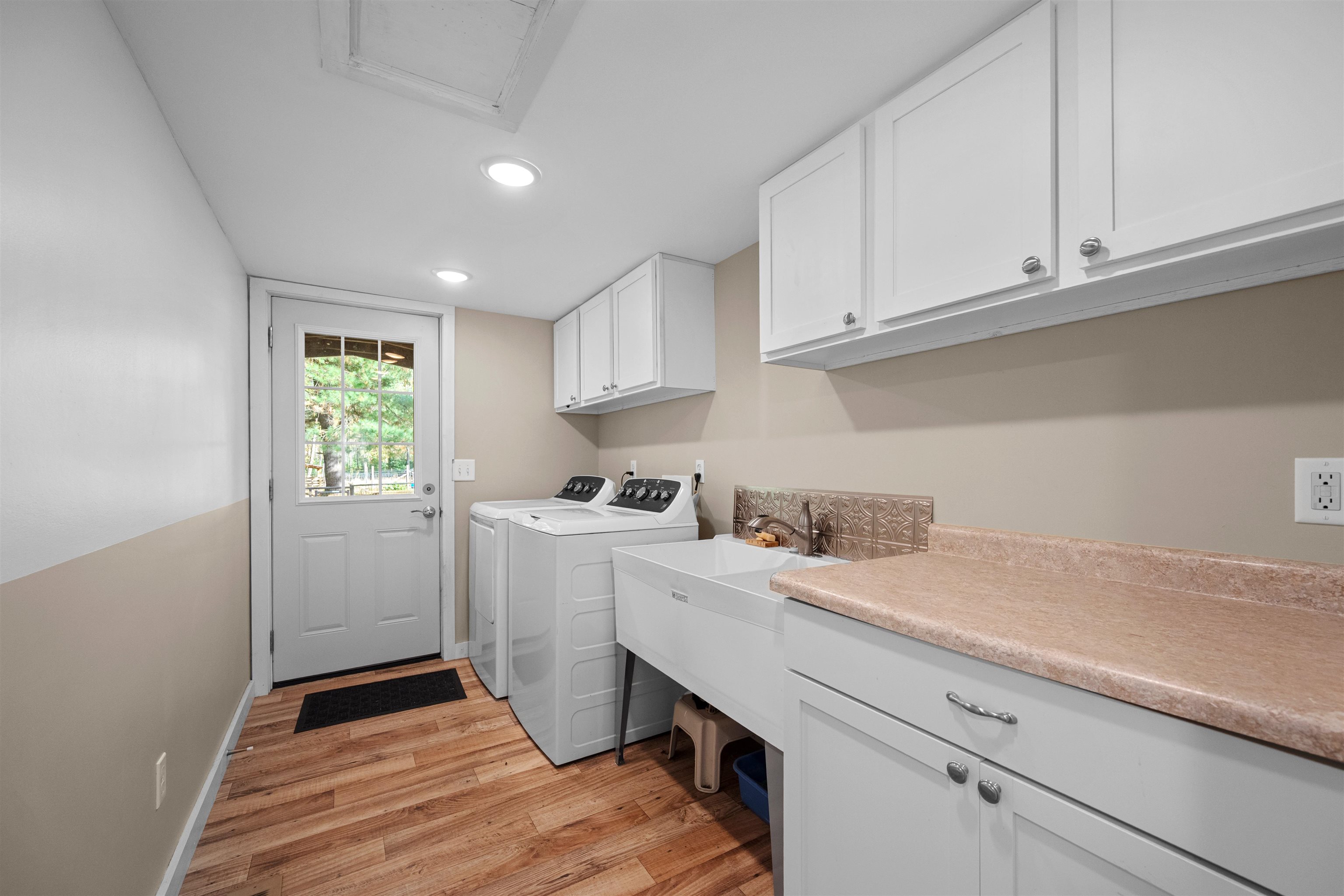 1589 N Reserve Drive Property Photo 17