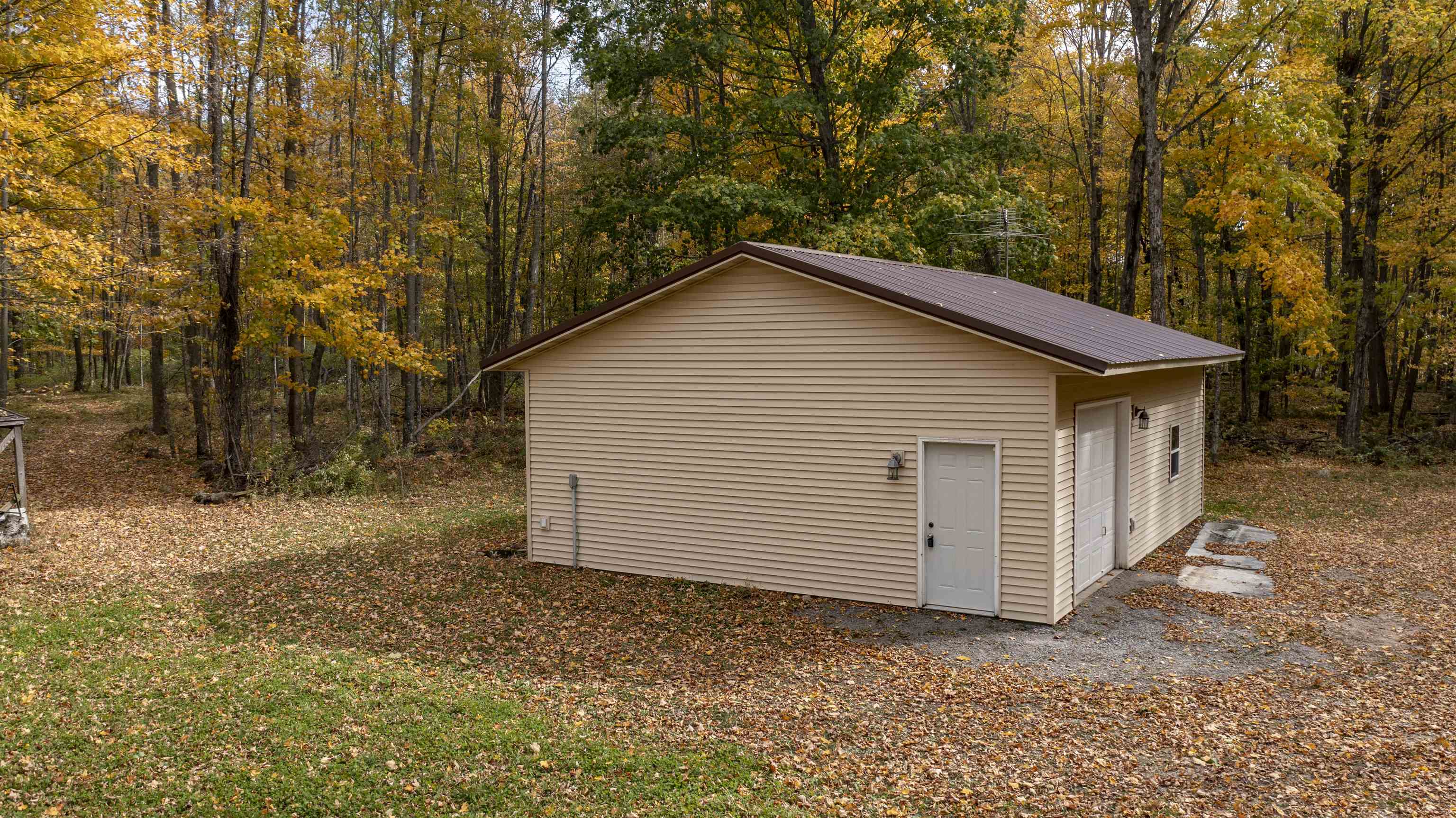 N7784 Elm Tree Lane Property Photo 18
