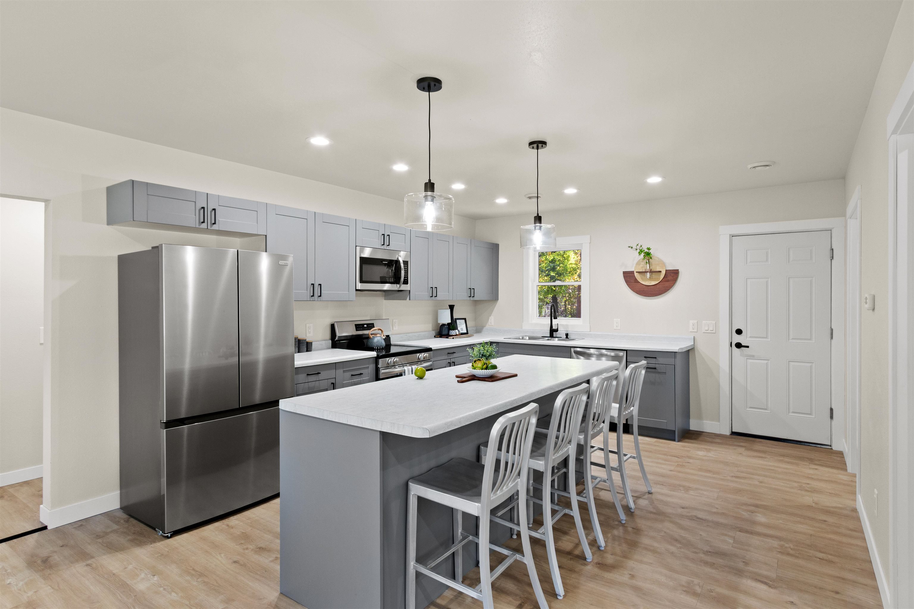 1041 Verbunker Avenue Property Photo 1