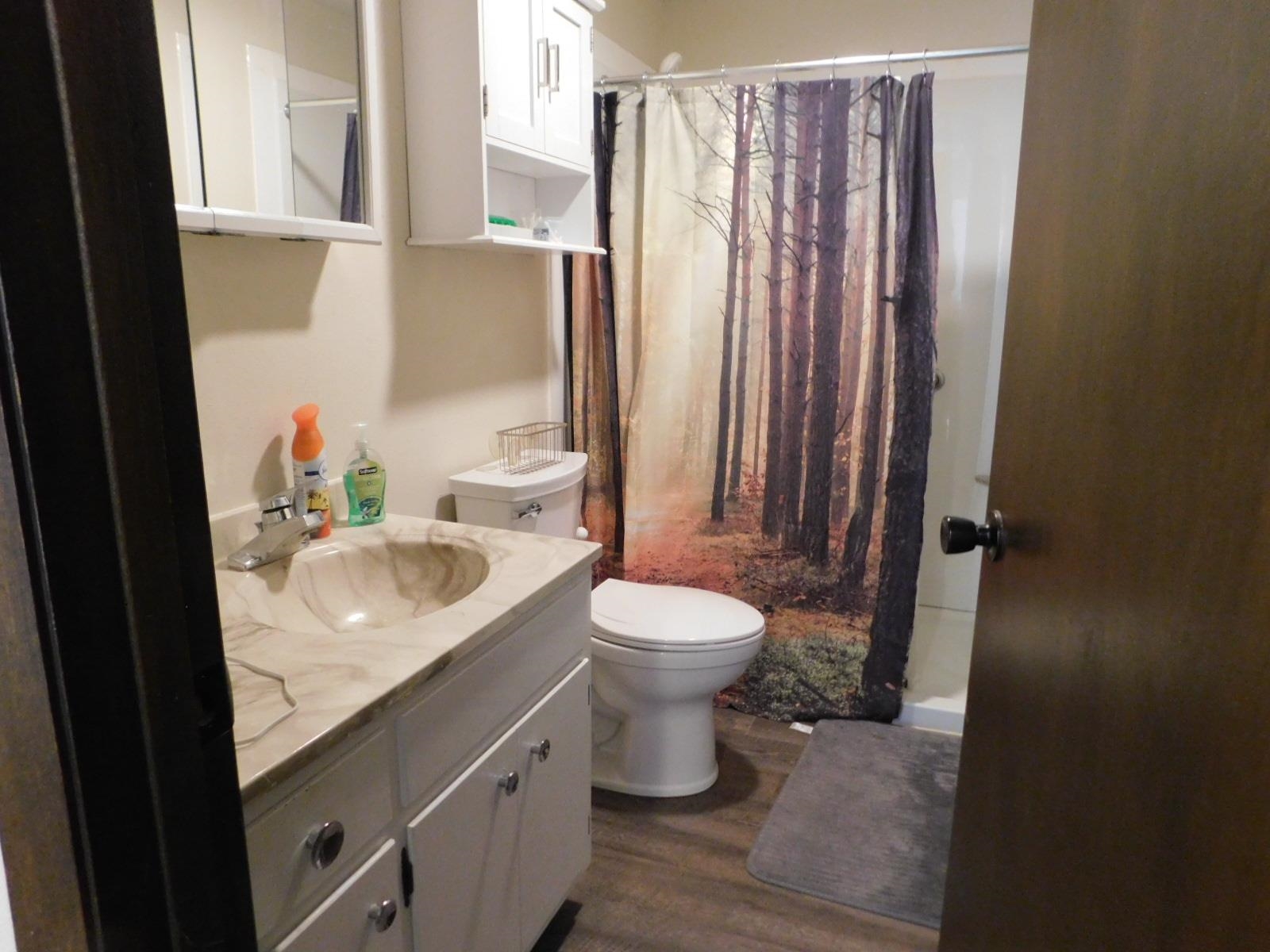 1410 E 6th Street Property Photo 9