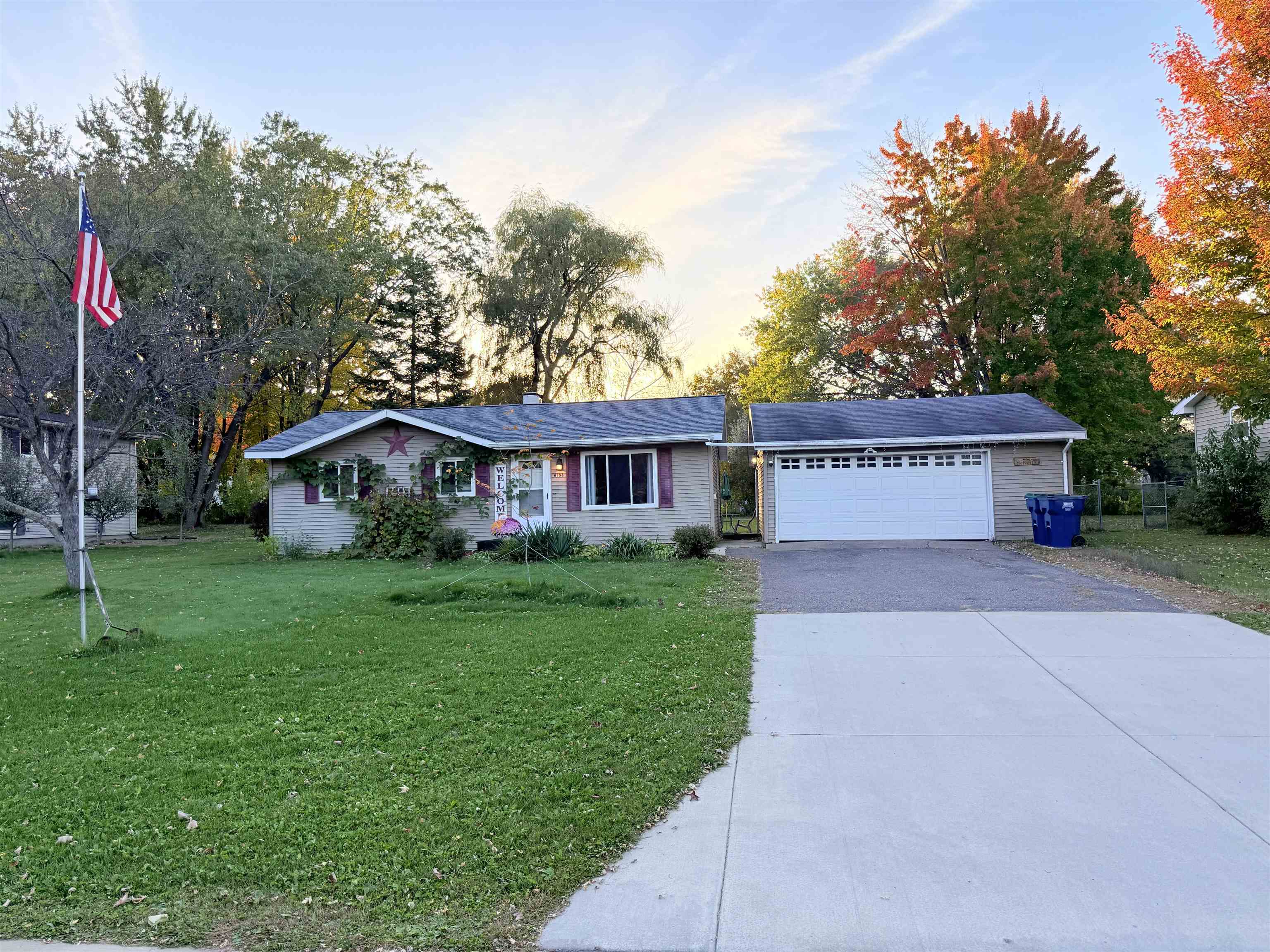 6108 Rodney Street Property Photo 3