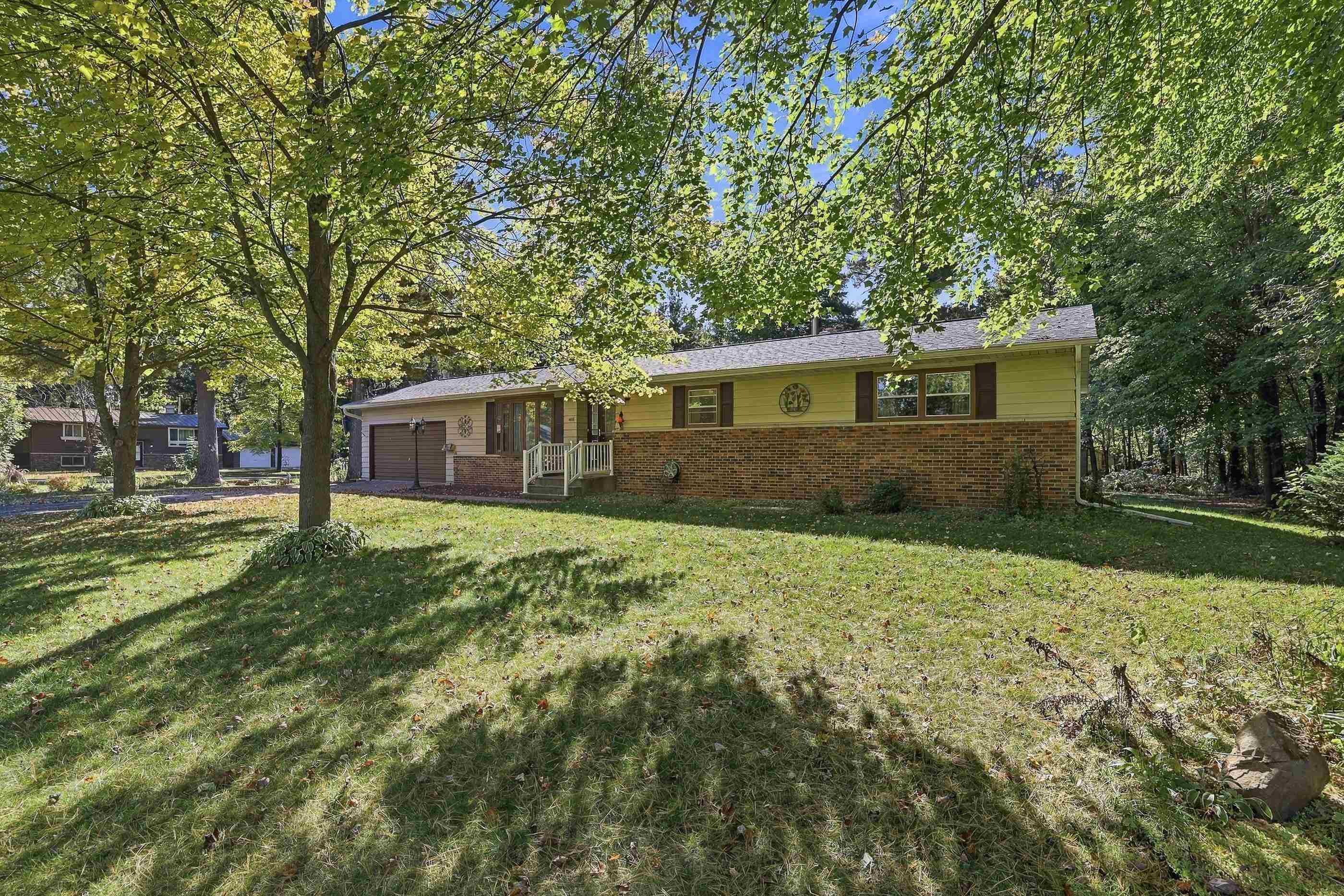 1617 Oak Street Property Photo 5