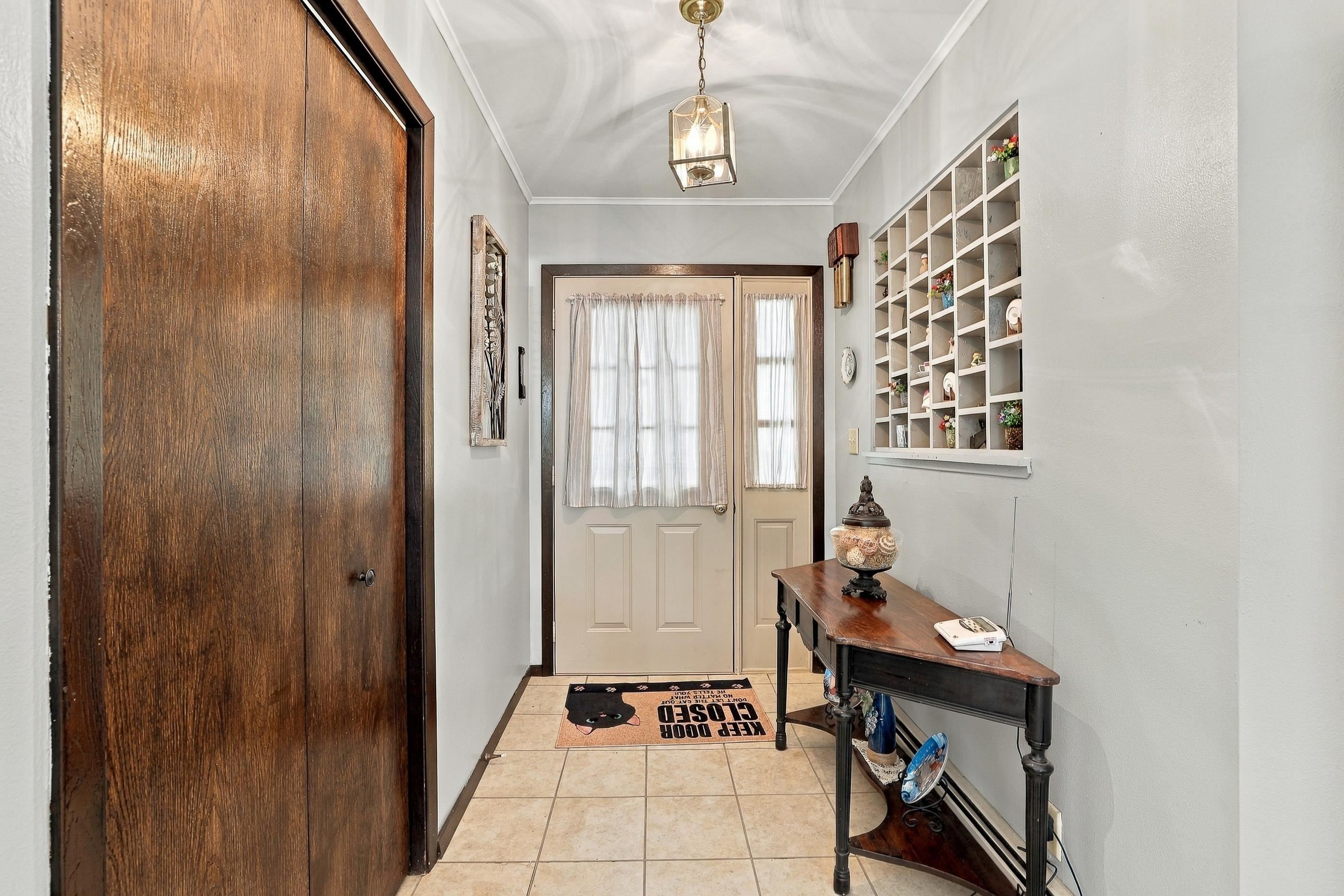 1617 Oak Street Property Photo 7