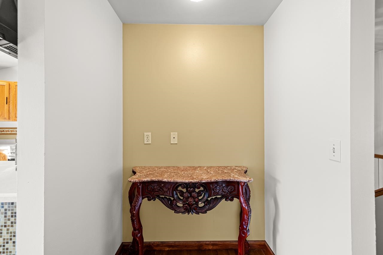 1305 Jackson Street Property Photo 20