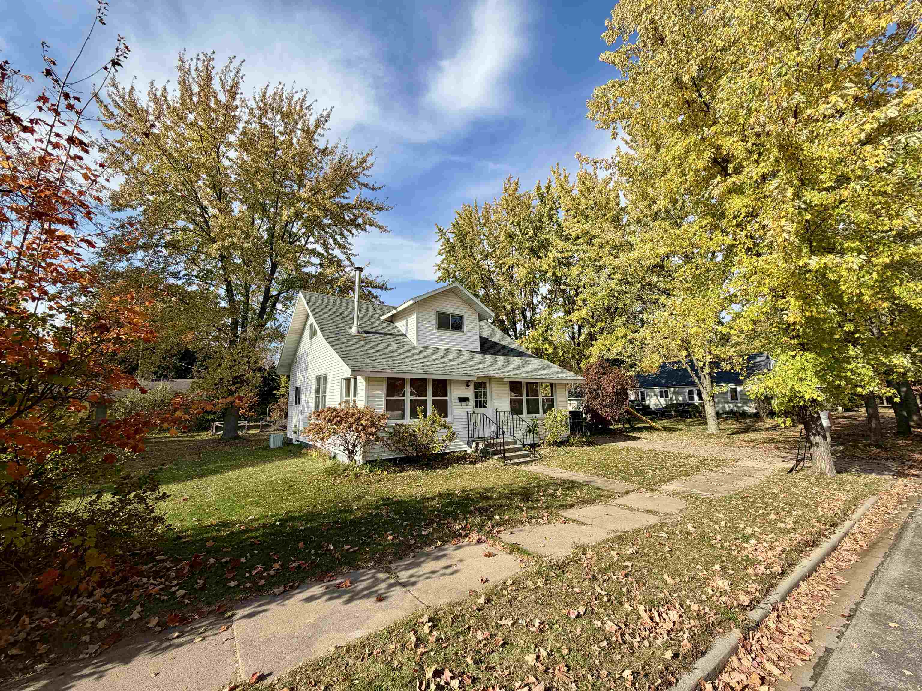 409 7th Street Property Photo 4