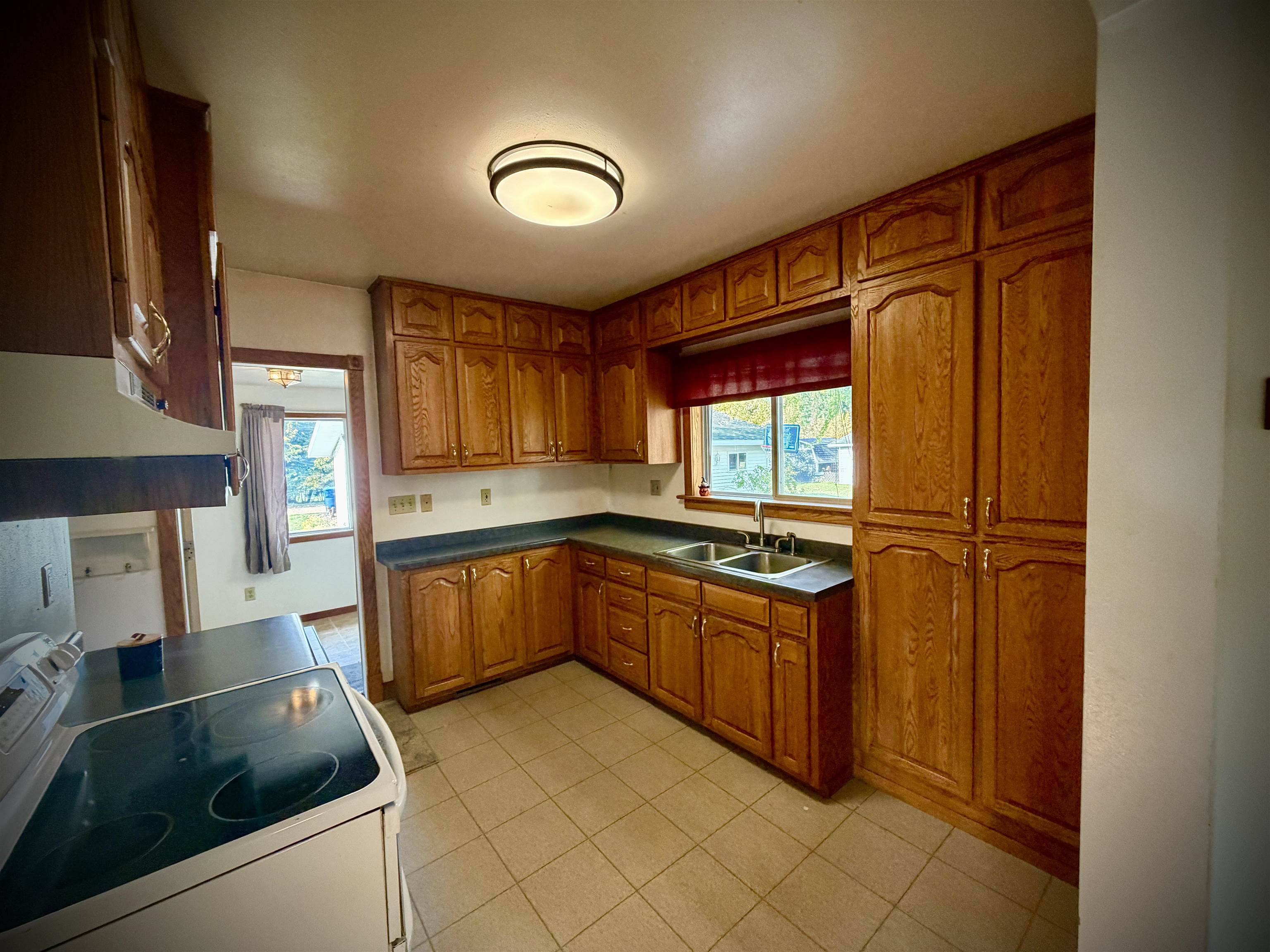 409 7th Street Property Photo 8