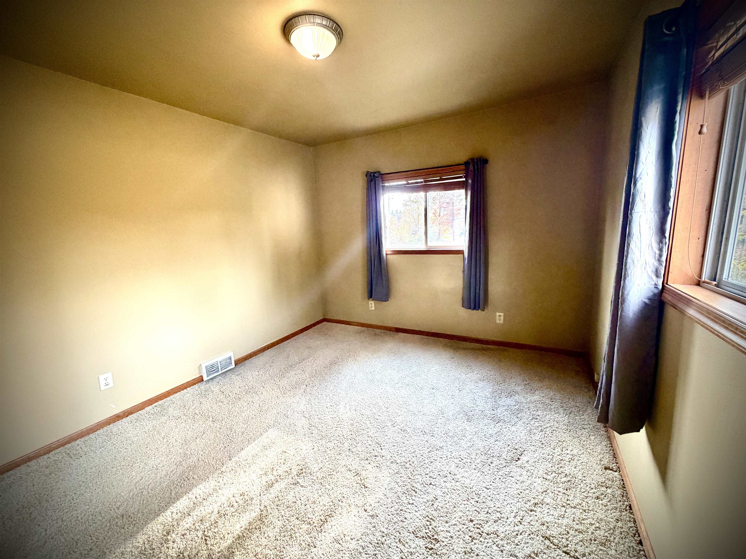 409 7th Street Property Photo 12