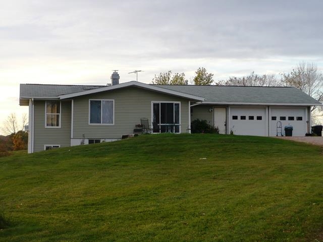 W7924 Crow Road Property Photo 5
