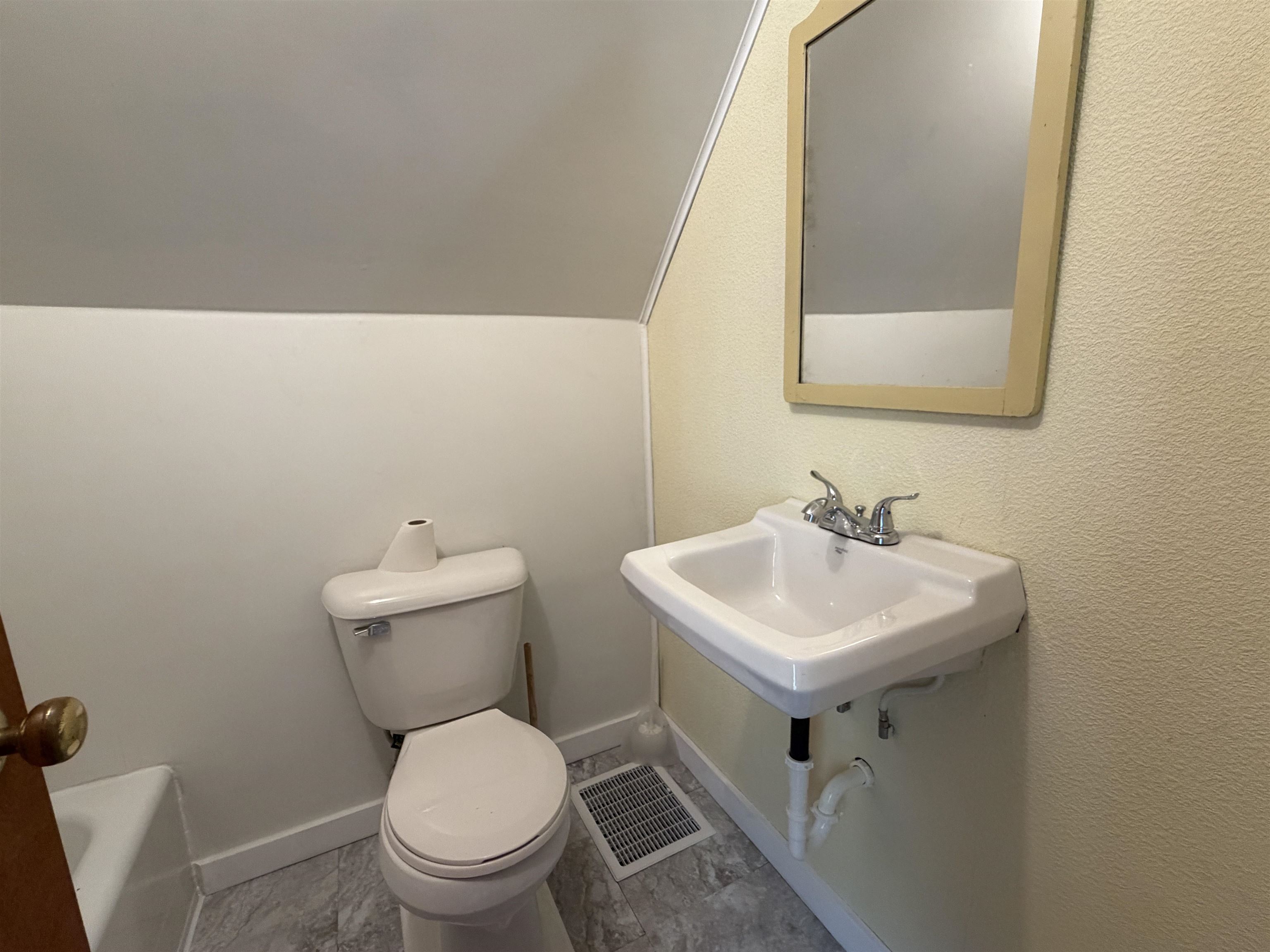 628 Mendlik Avenue Property Photo 22