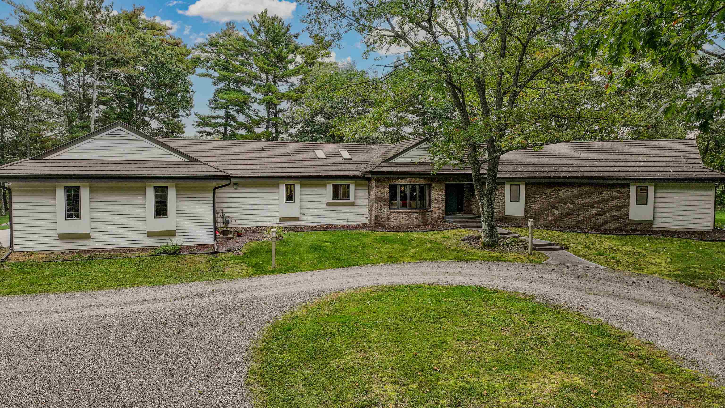 215511 Scout Road Property Photo 3