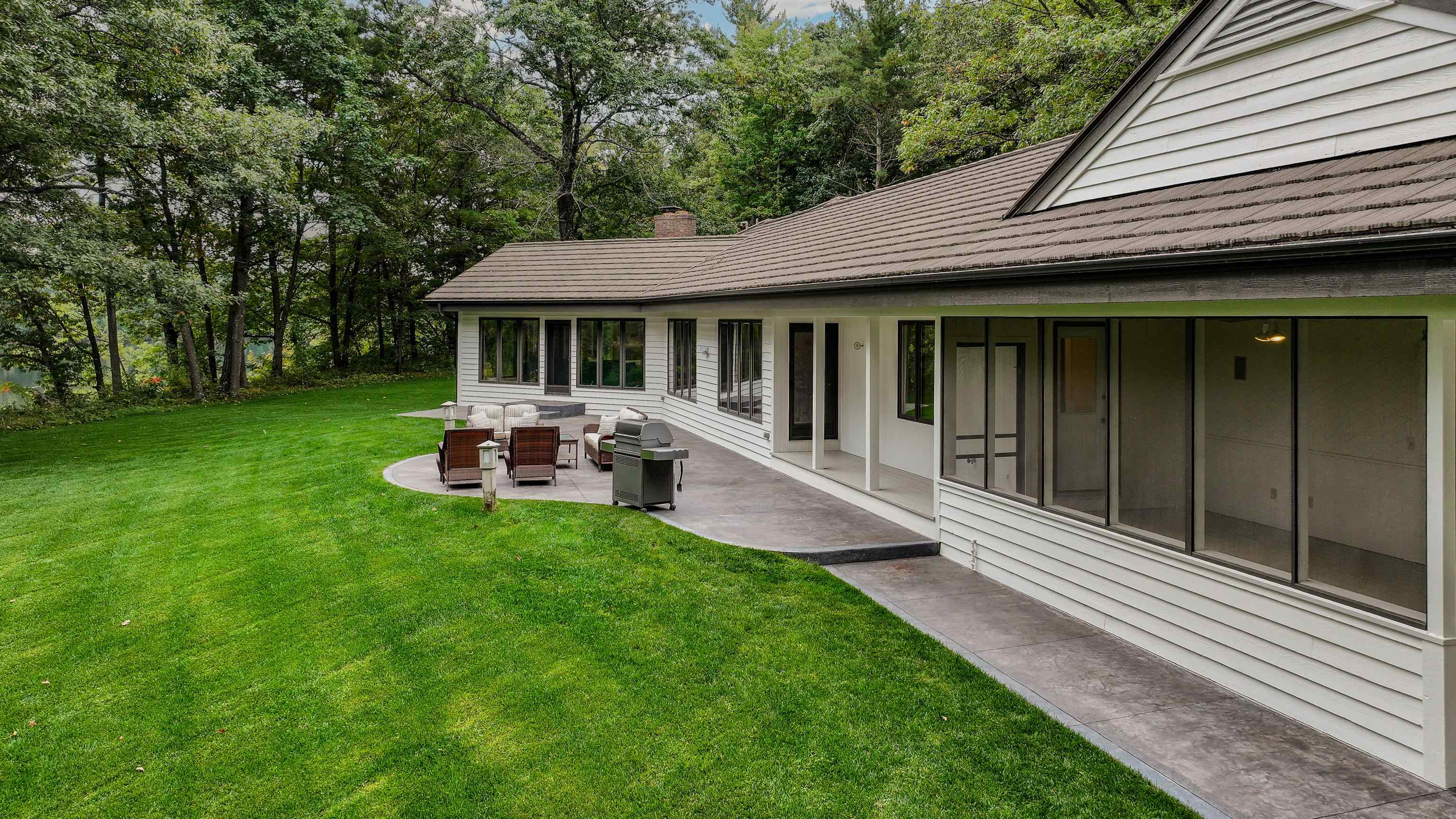 215511 Scout Road Property Photo 5