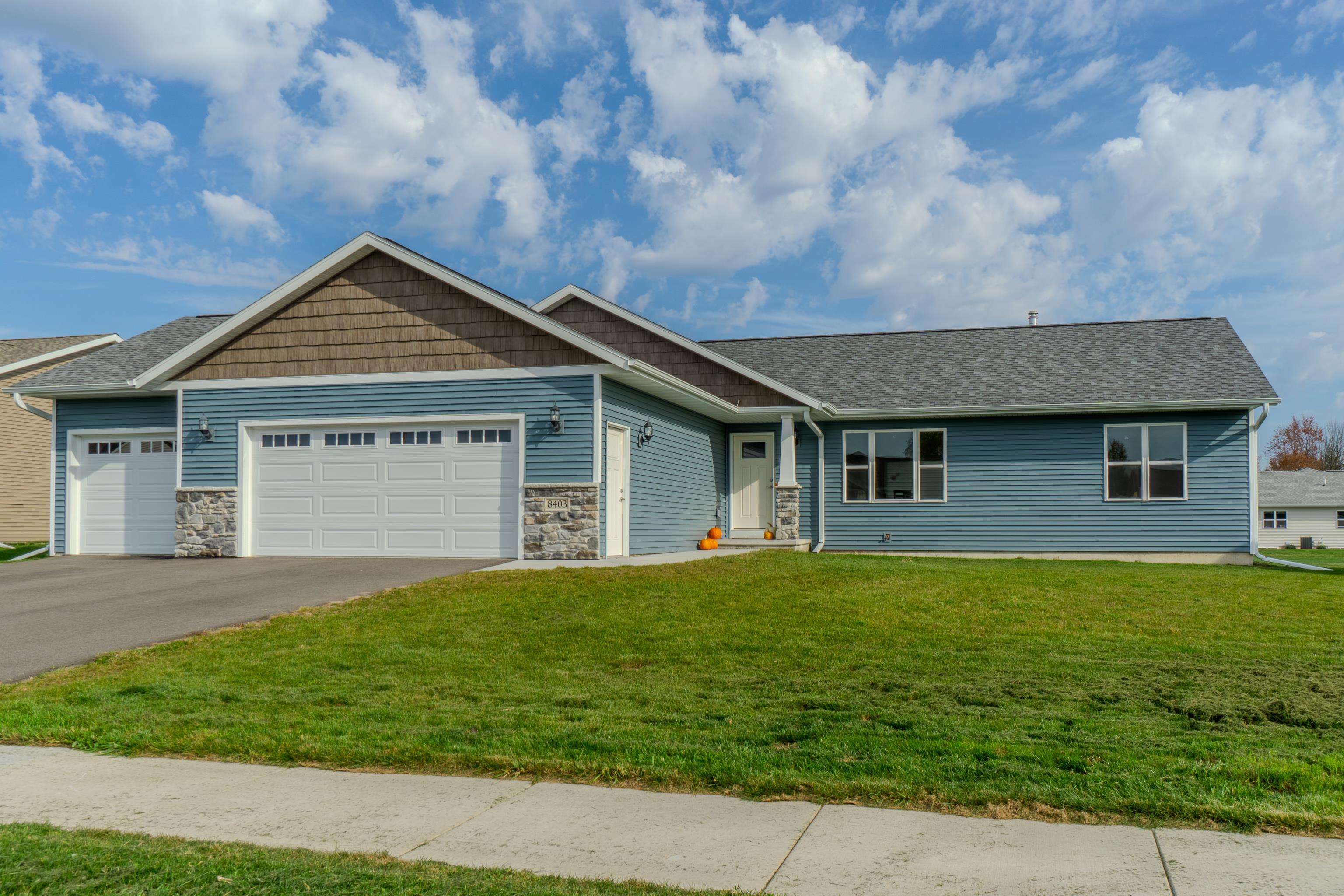 8403 Hinner Springs Drive Property Photo 1