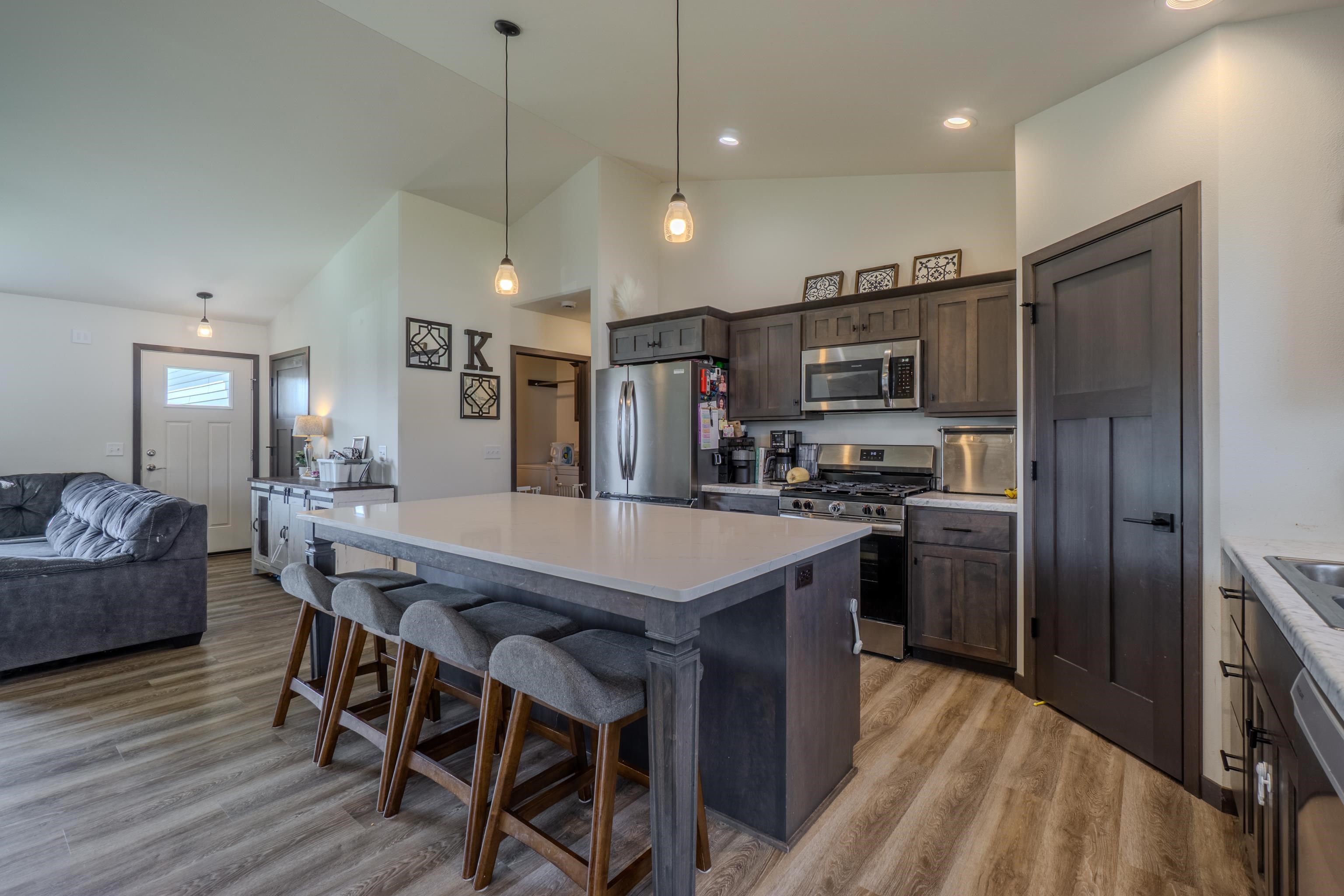 8403 Hinner Springs Drive Property Photo 16