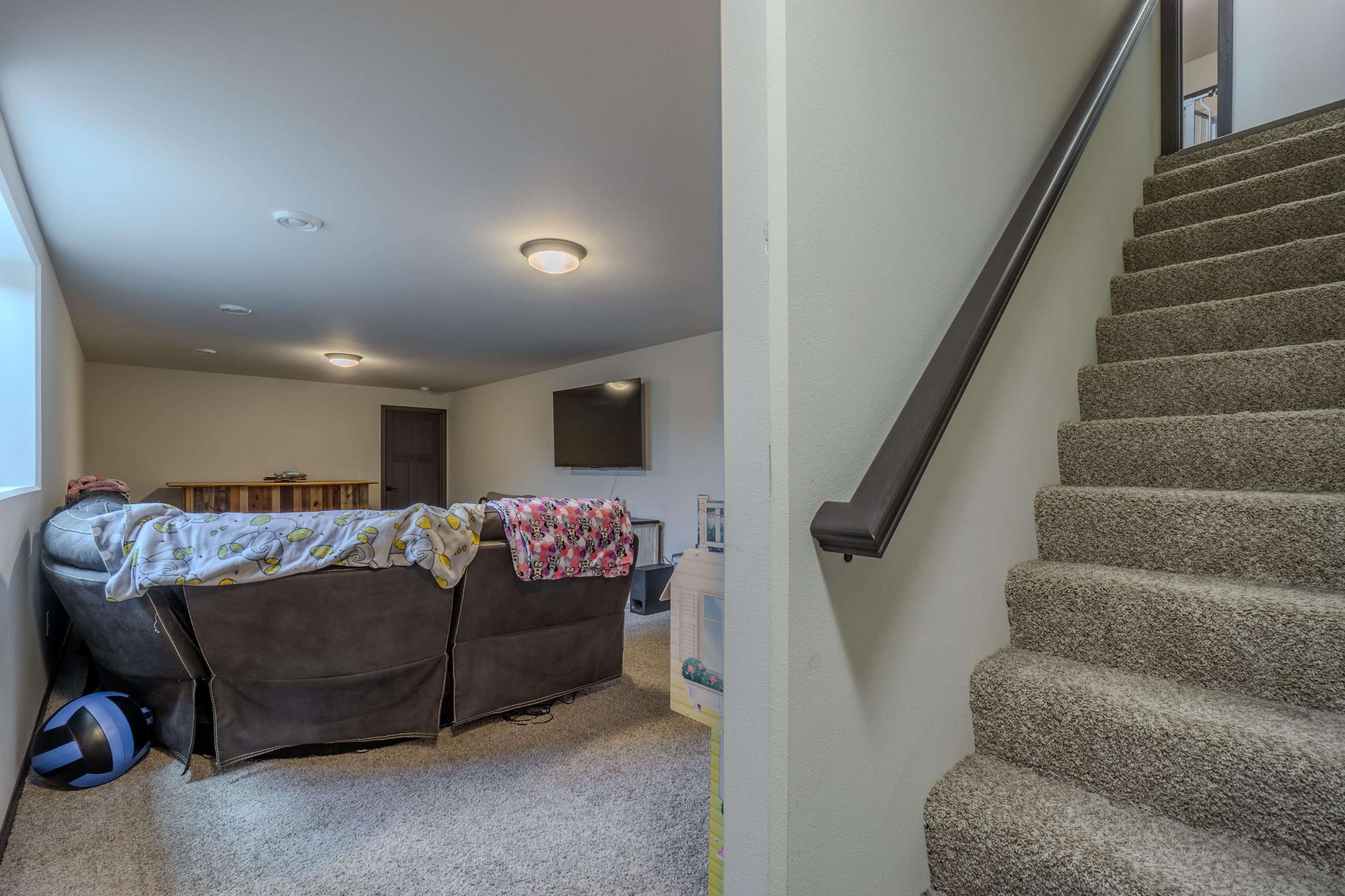 8403 Hinner Springs Drive Property Photo 34