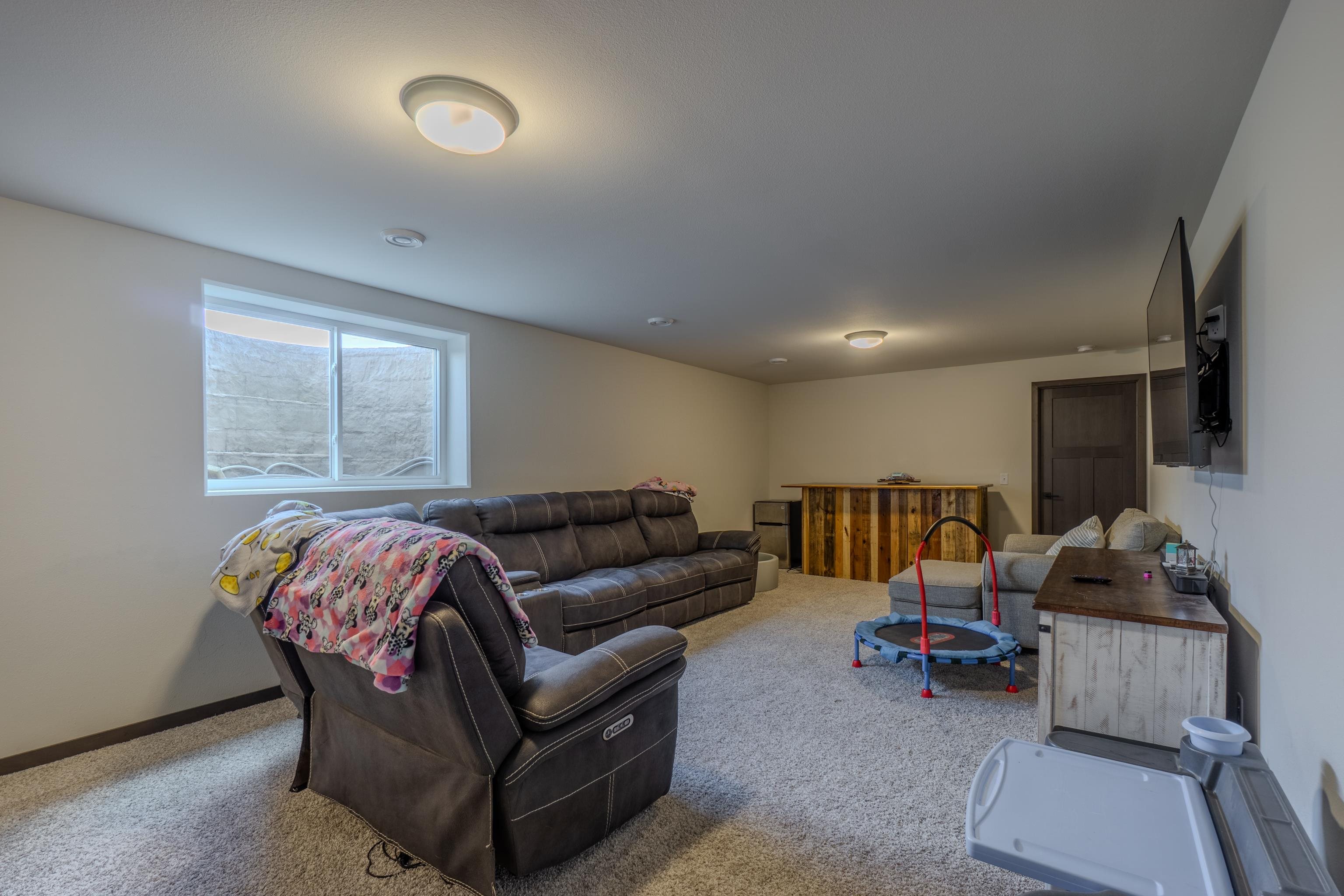 8403 Hinner Springs Drive Property Photo 35