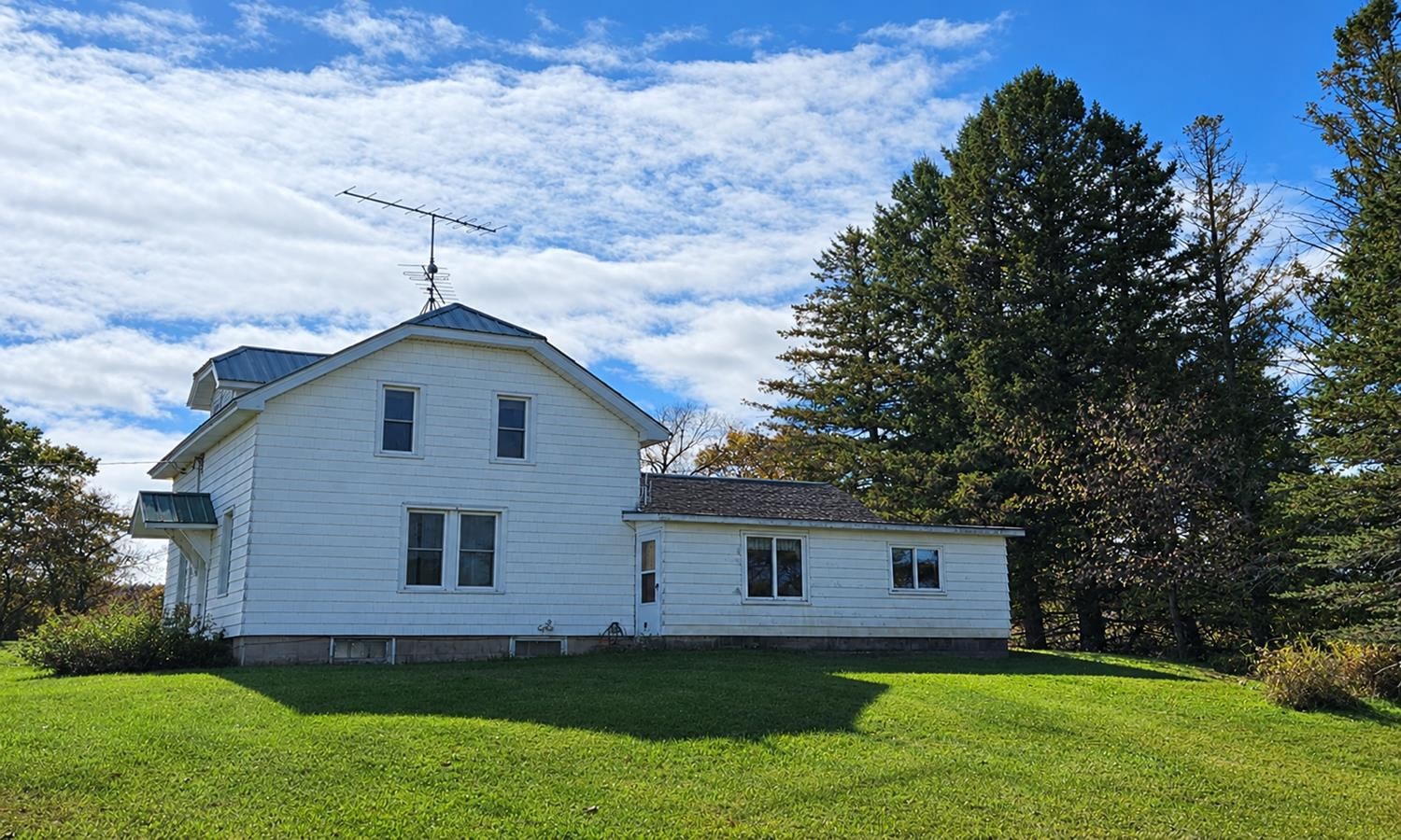 N6777 County Road G Property Photo 3