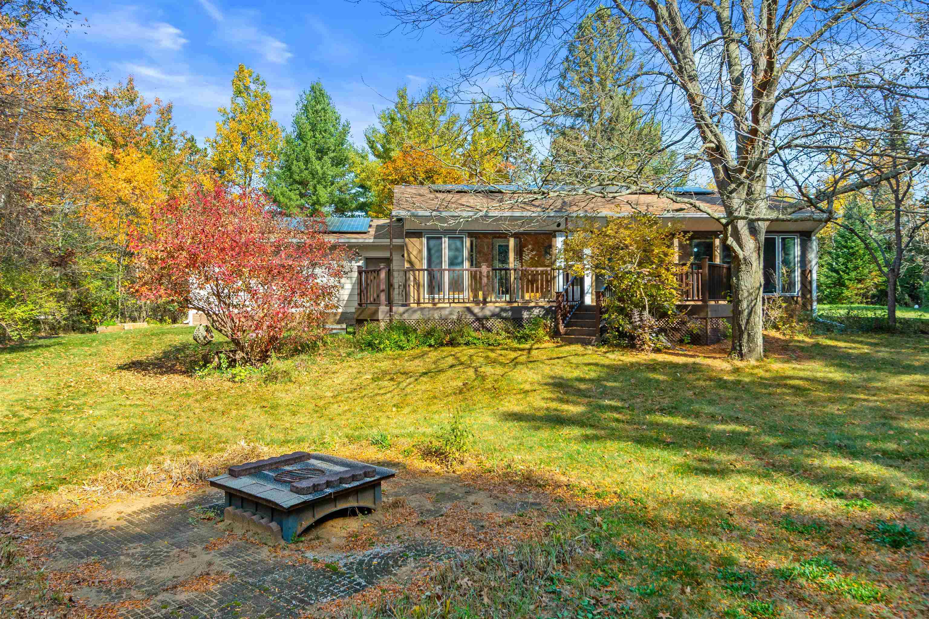 7531 Dewberry Lane Property Photo 3