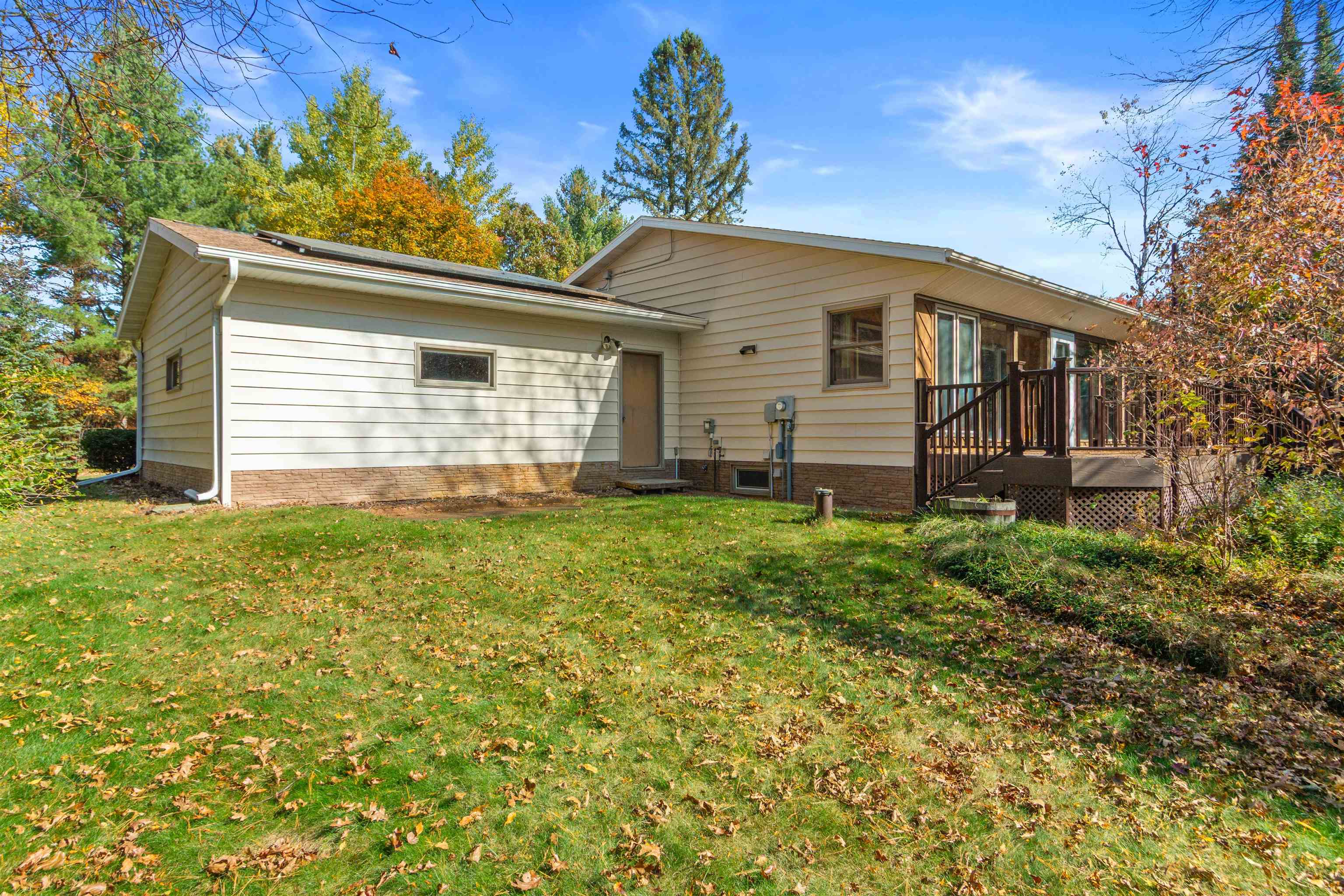 7531 Dewberry Lane Property Photo 6