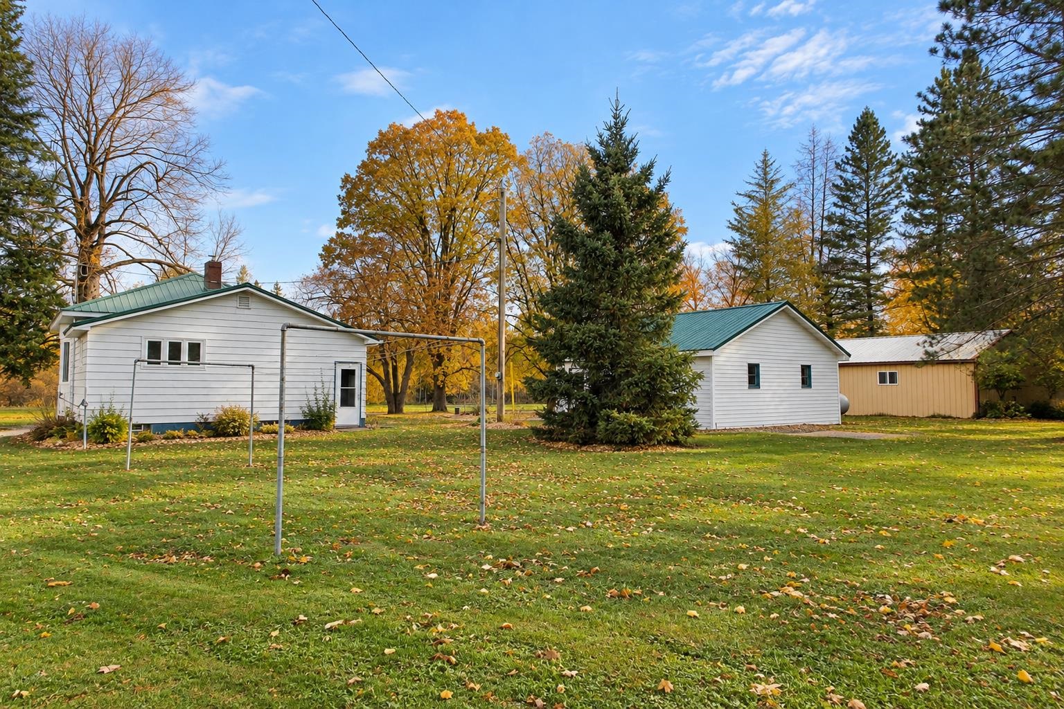 N5268 E Front Street Property Photo 24