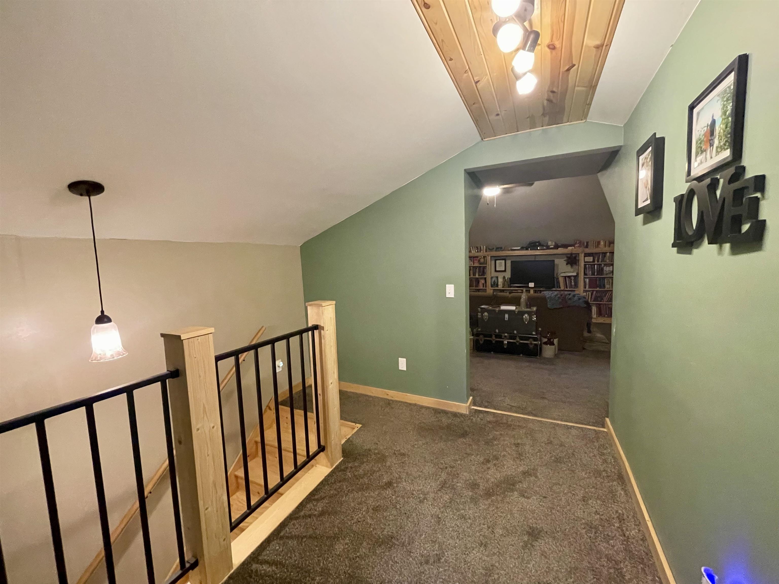 494 Avon Avenue South Property Photo 21