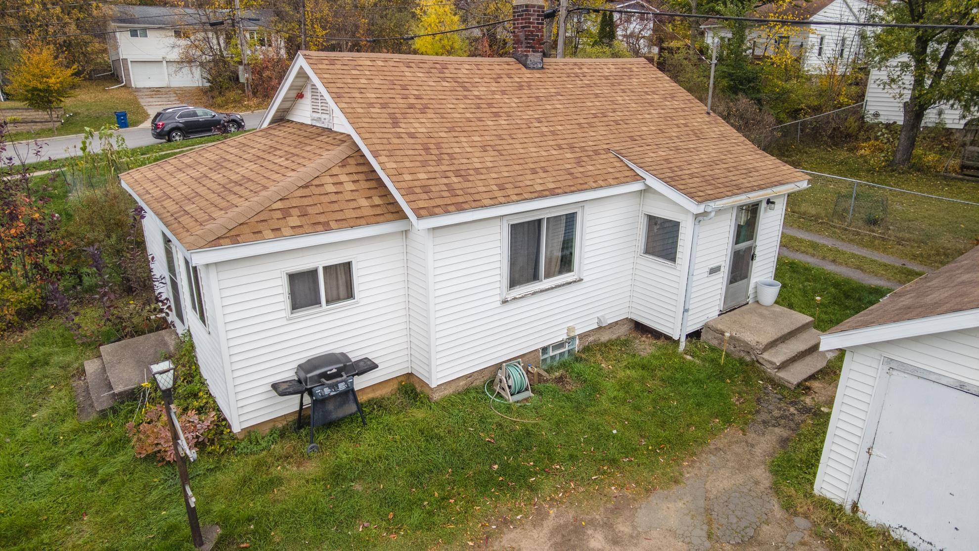 305 12th Avenue South Property Photo 6