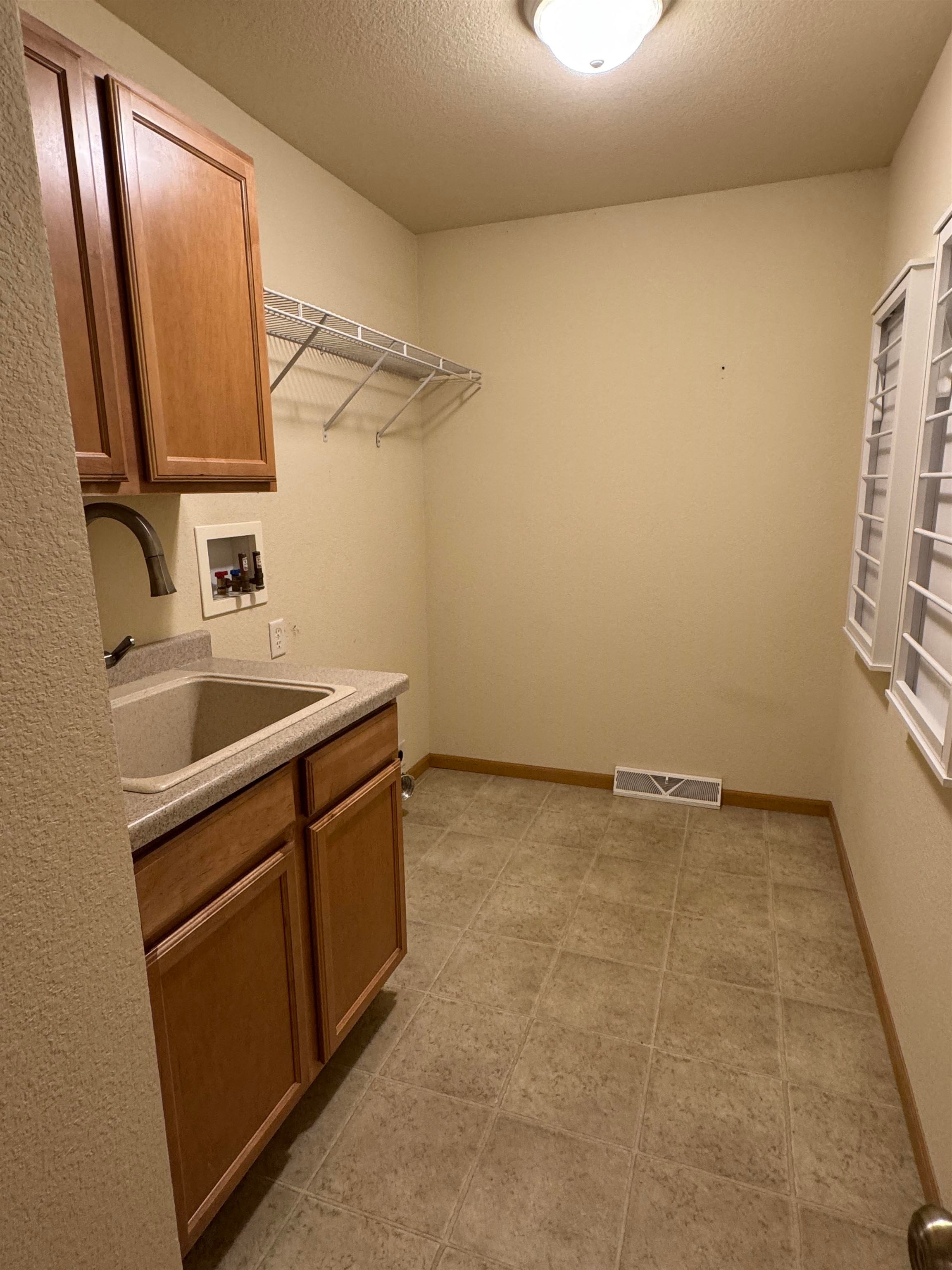 2049 Arlene Lane Property Photo 11