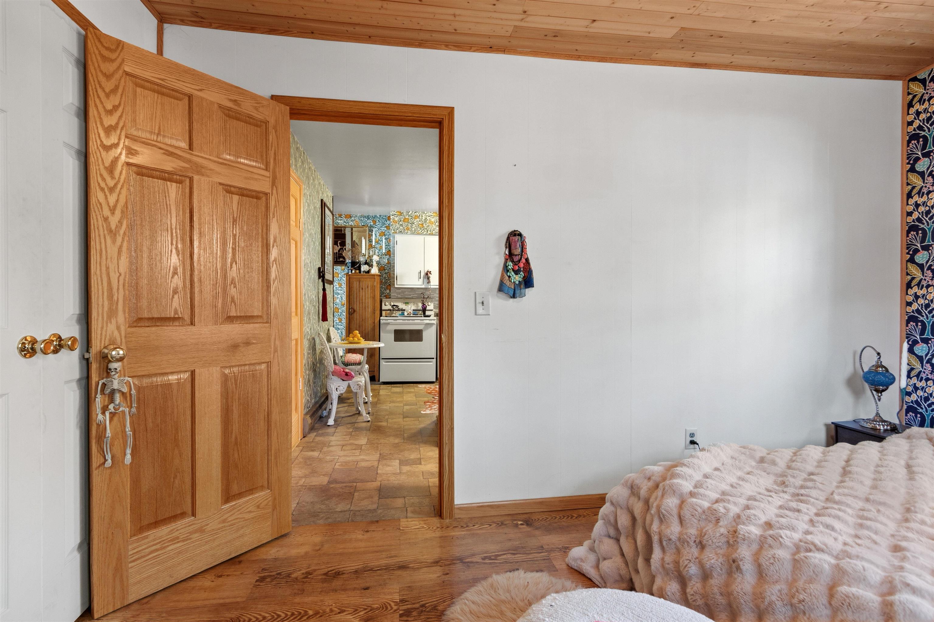 845 Kings Way Property Photo 20
