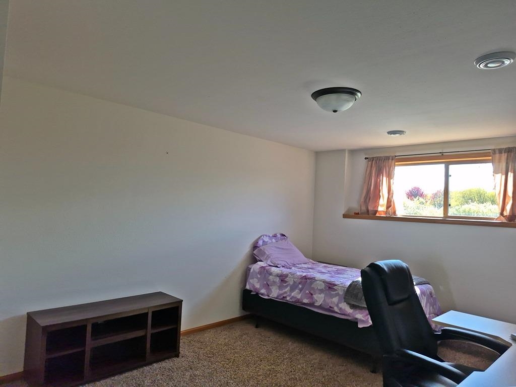 805 W Roberts Street Property Photo 20