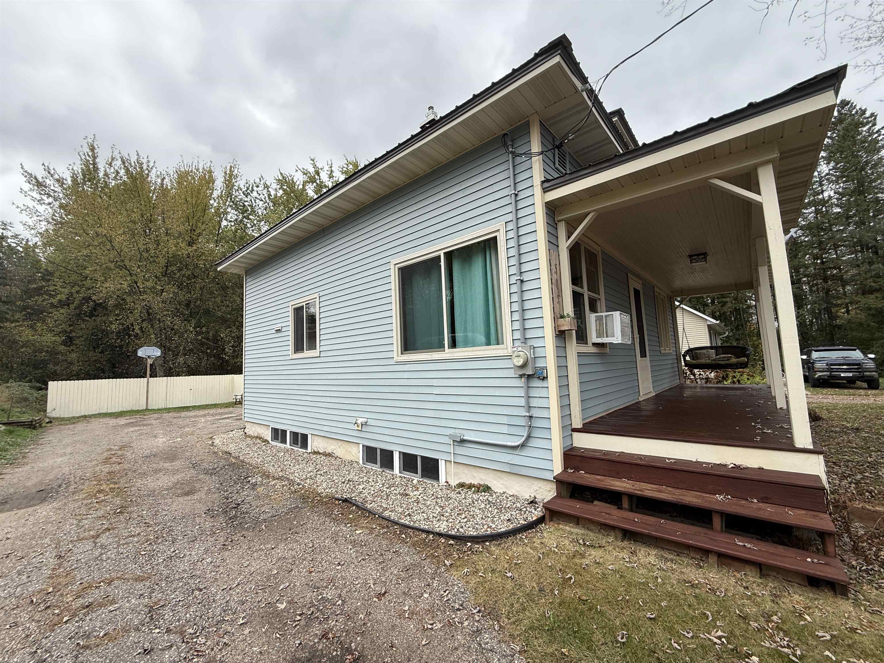505 Walker Street Property Photo 10