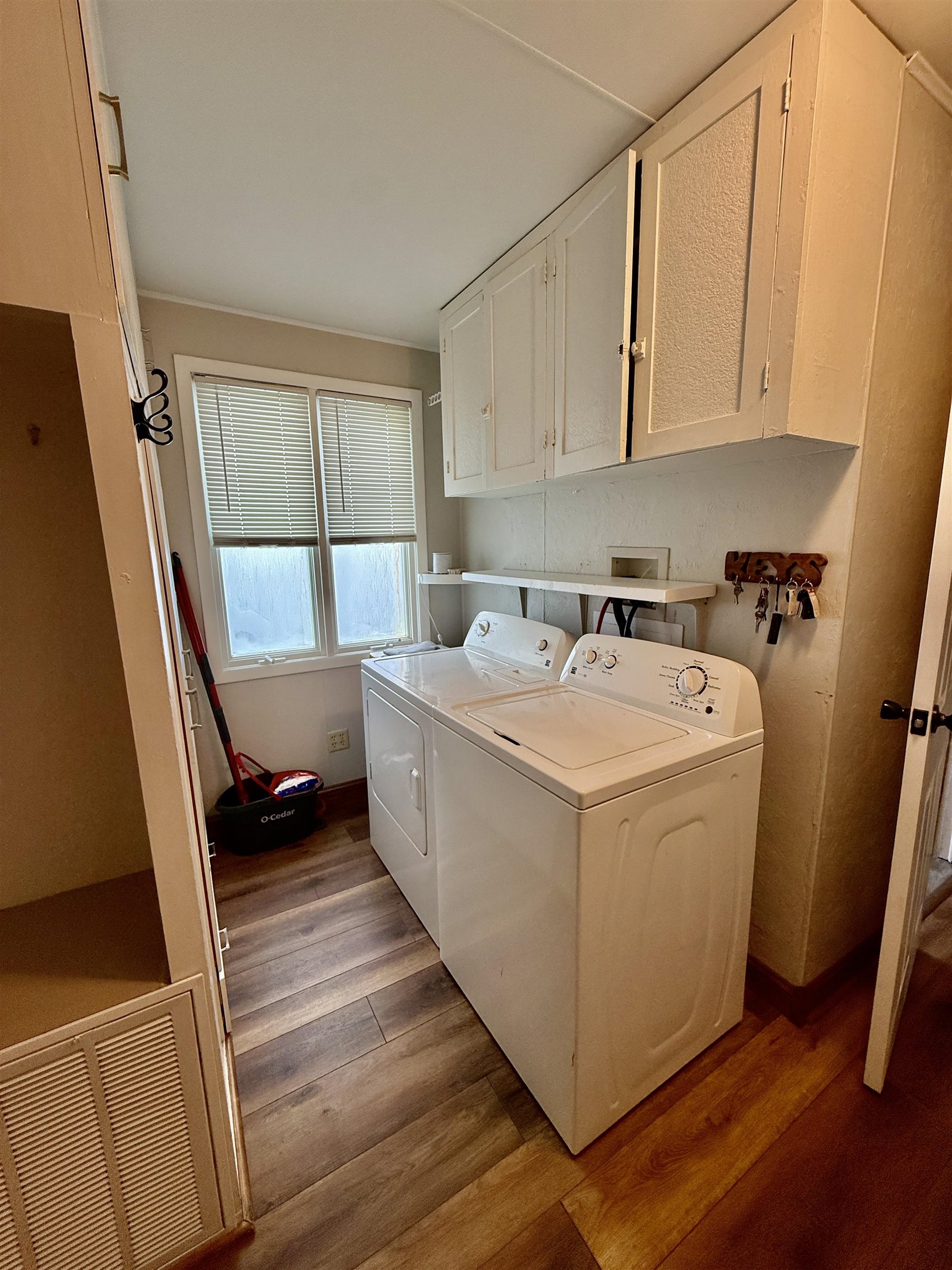 505 Walker Street Property Photo 24