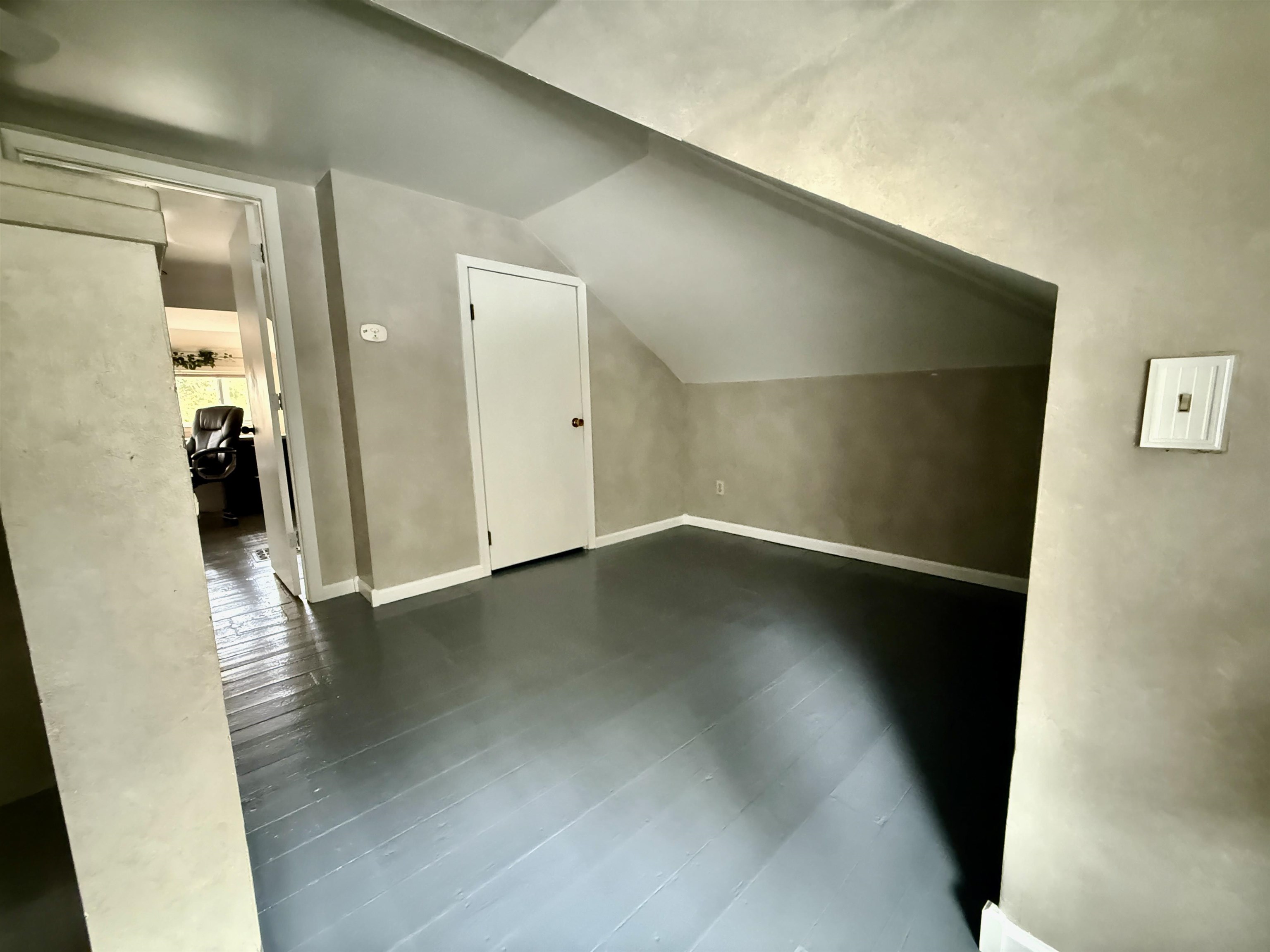 505 Walker Street Property Photo 26