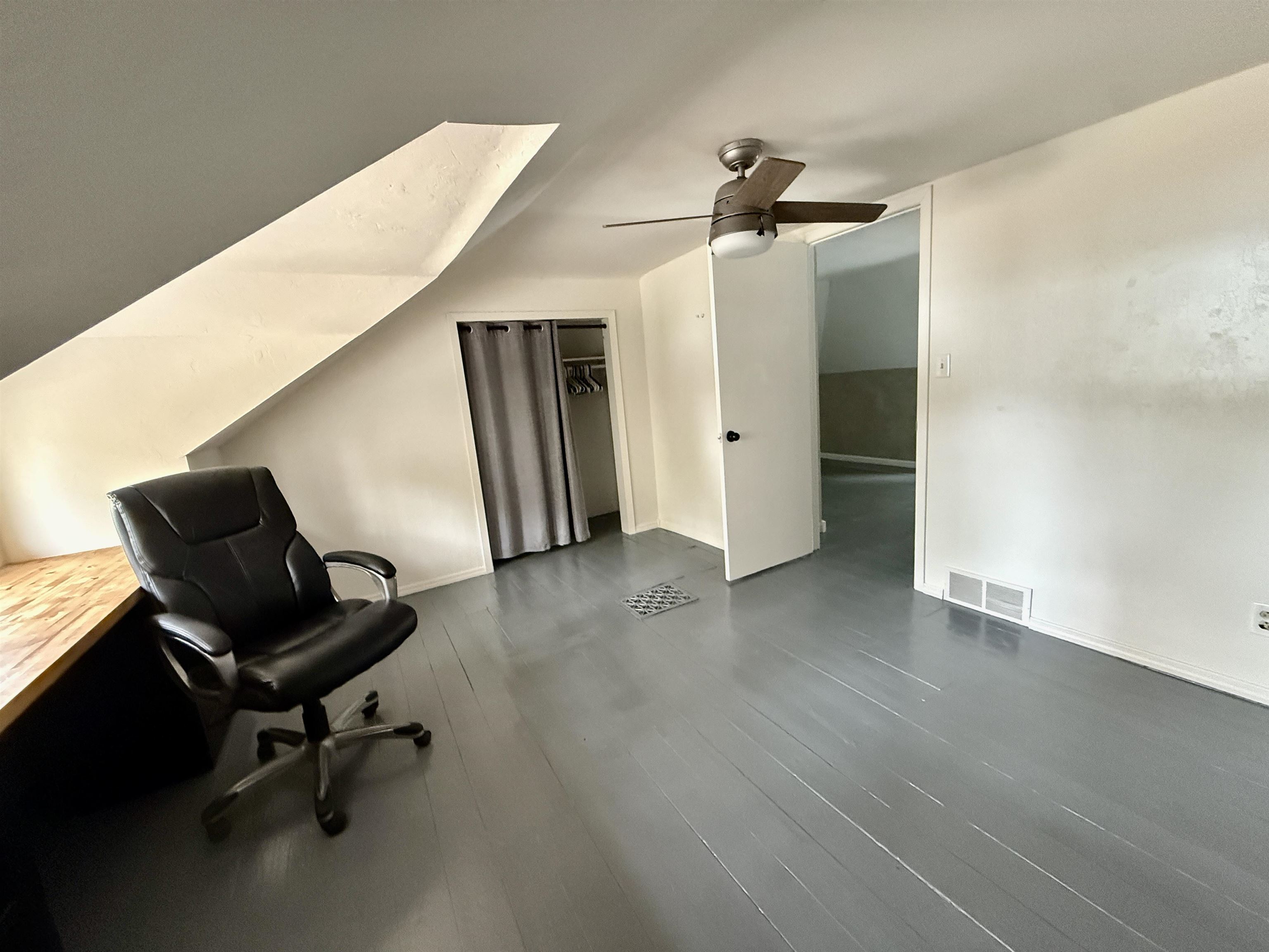 505 Walker Street Property Photo 31
