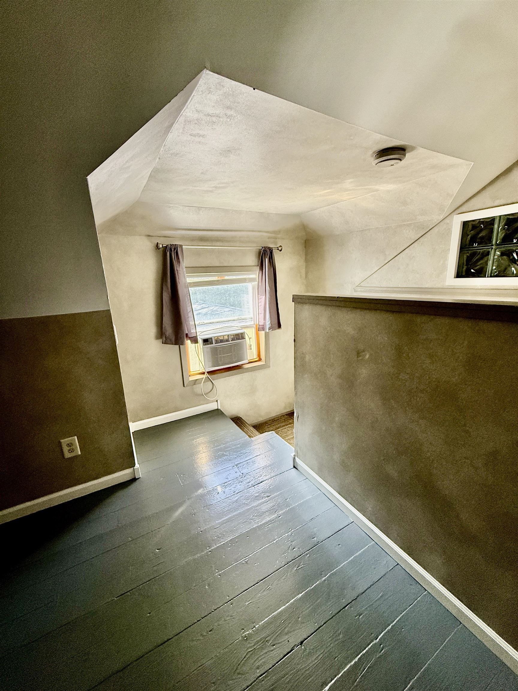 505 Walker Street Property Photo 47