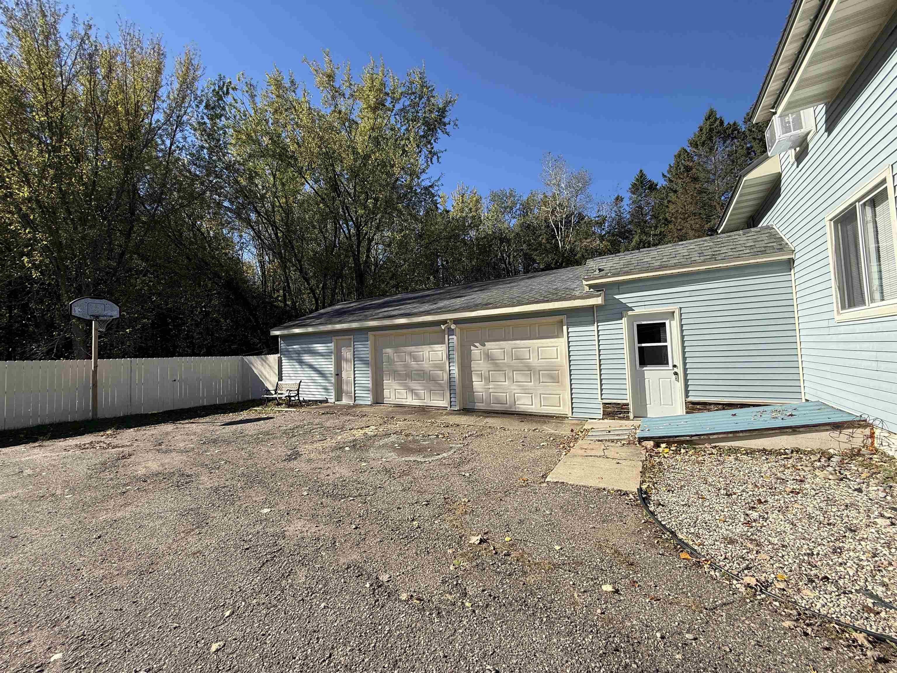 505 Walker Street Property Photo 48