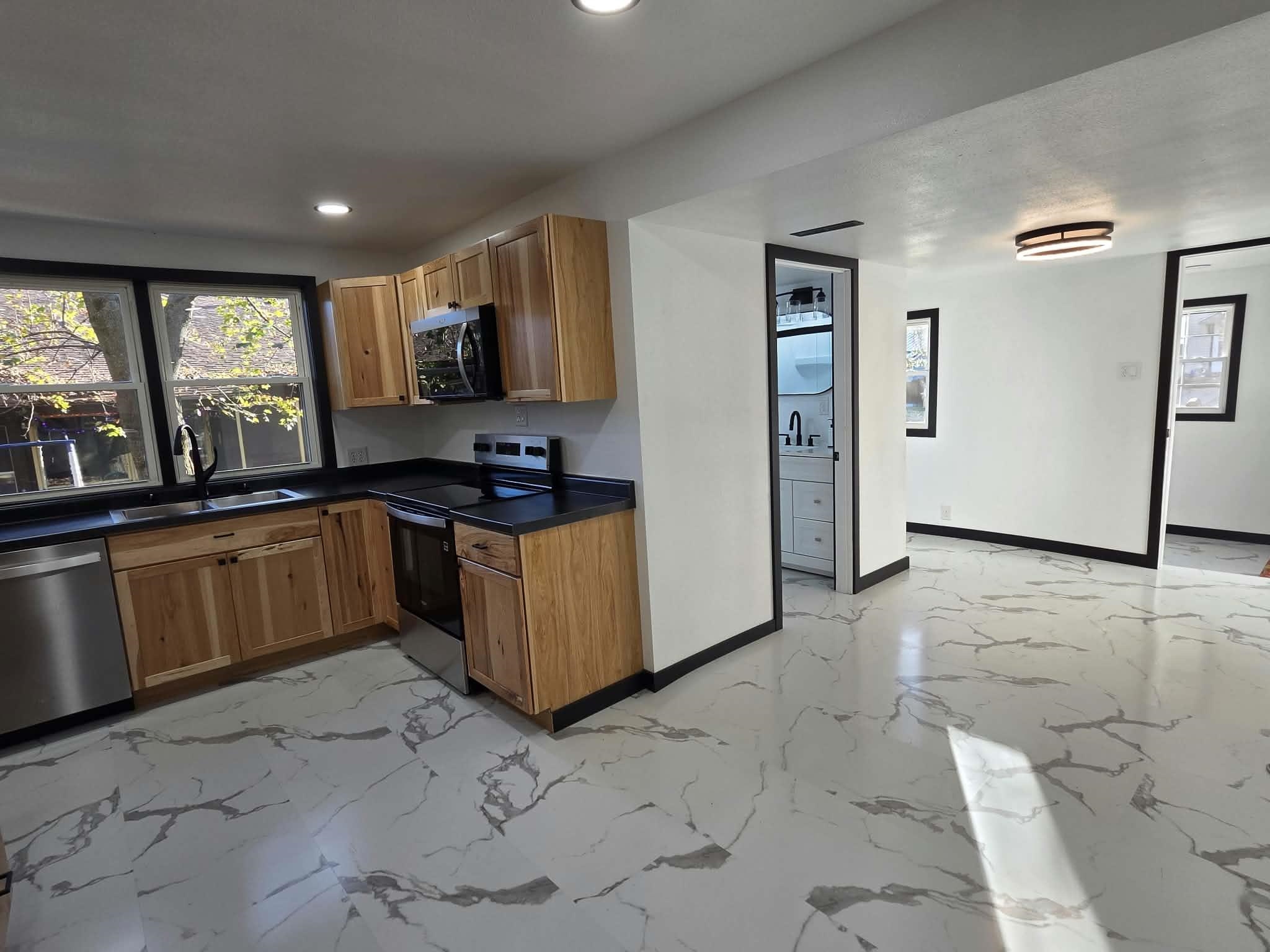 409 Morgan Avenue Property Photo 12