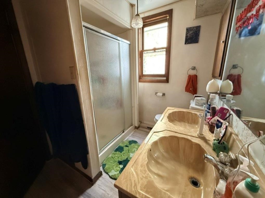 409 Pier Street Property Photo 17