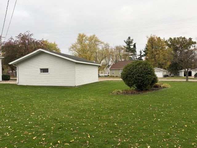 713 N Maple Avenue Property Photo 6