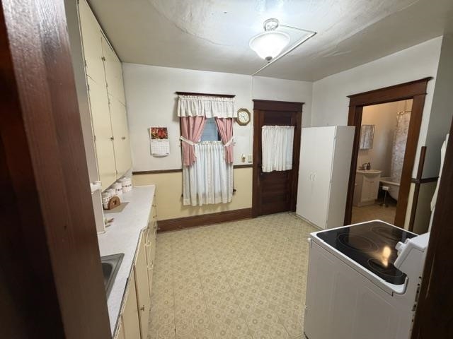 713 N Maple Avenue Property Photo 13