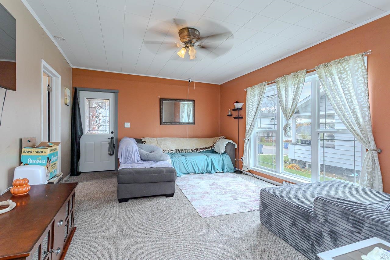 112 S Genesee Street Property Photo 3