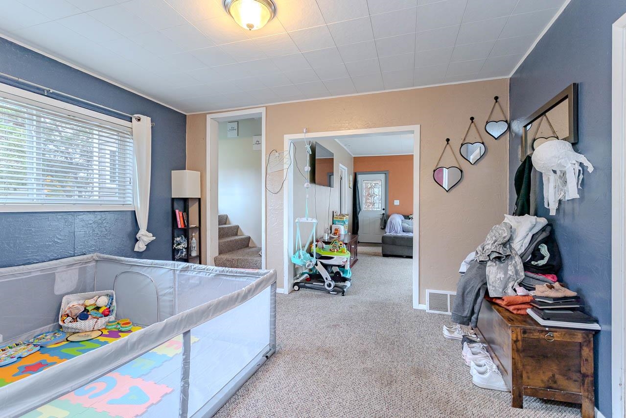 112 S Genesee Street Property Photo 10