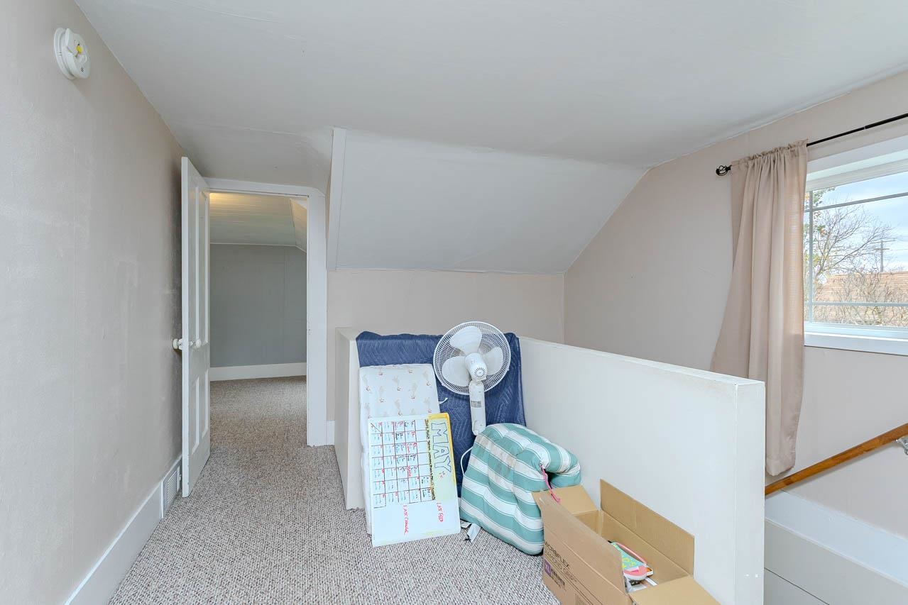 112 S Genesee Street Property Photo 21
